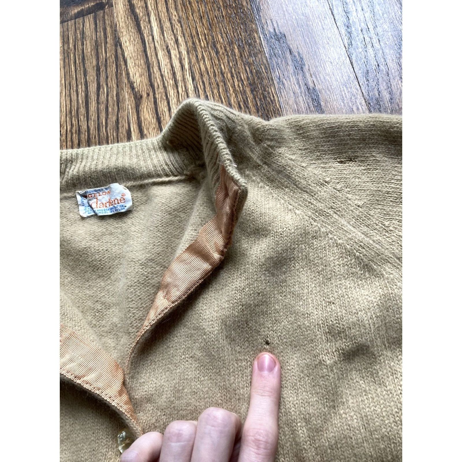 Vintage VINTAGE Angelon by Darlene Cardigan Sweater Angora Lambswool Beige Yellow M Regular 3/4 Sleeve Button Casual Spring Womens Size M / US 6-8 / IT 42-44 - 7 Thumbnail