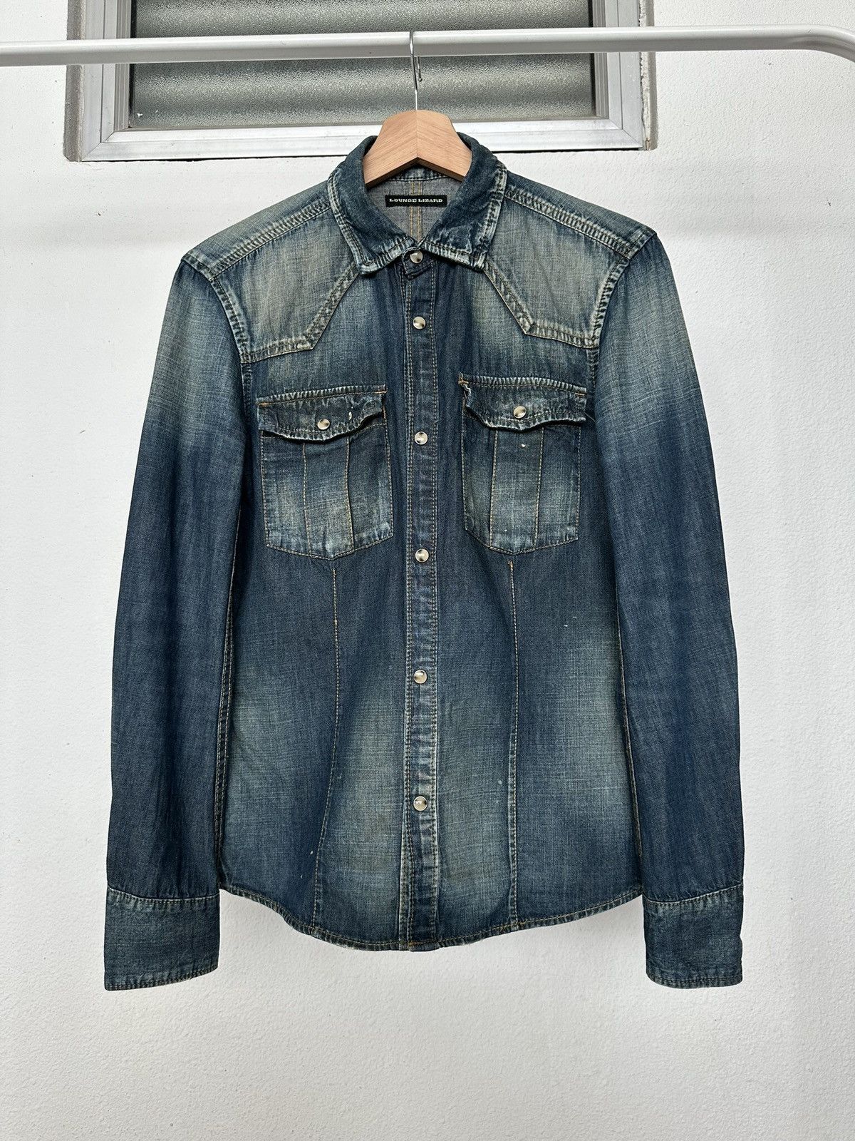 Lounge Lizard 00's Lounge Lizard stonewash denim shirt / if six was nine Size US M / EU 48-50 / 2 - 6 Thumbnail
