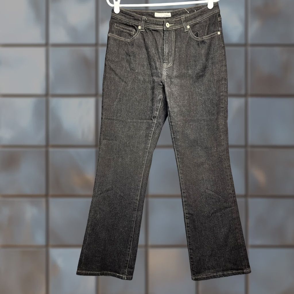 Vintage Chico's Platinum Jeans Bootcut Mid Rise 10 Short Womens Black Stretch 5-Pocket Denim Shorts? Size 32" / US 10 / IT 46 - 1 Thumbnail