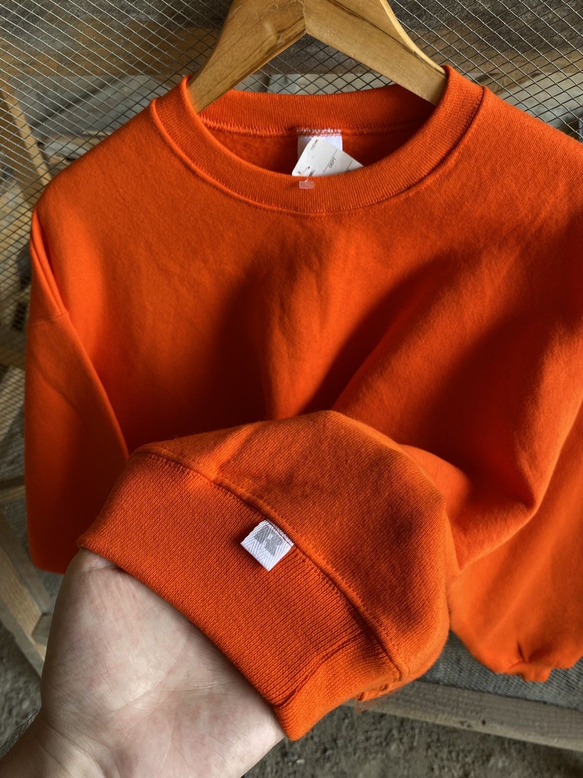 Russell Athletic 90’s VINTAGE Deadstock Russell Sweatshirt Crewneck Size US L / EU 52-54 / 3 - 3 Thumbnail