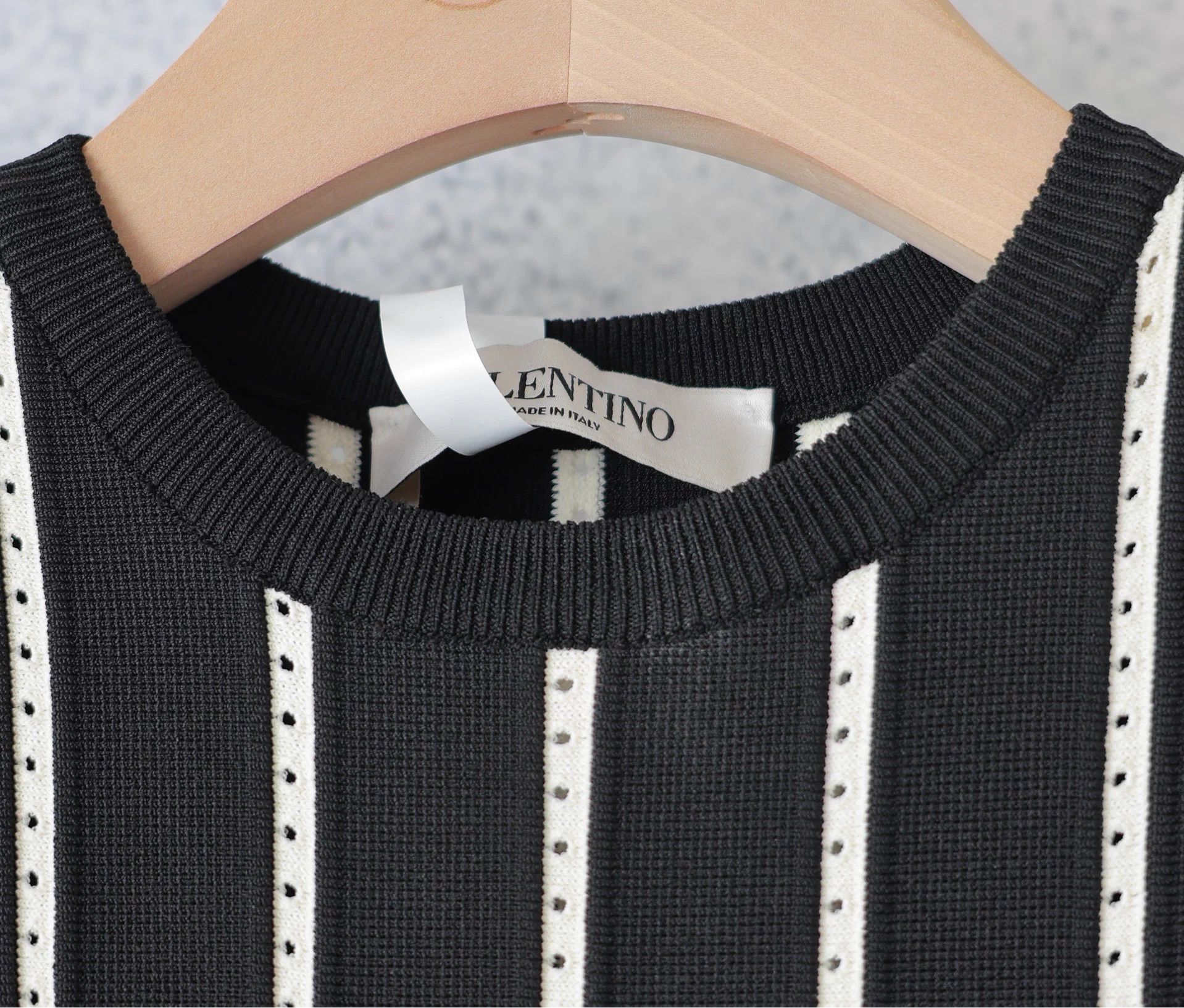 Valentino Valentino Women's XS Dress Size XS / US 0-2 / IT 36-38 - 4 Thumbnail