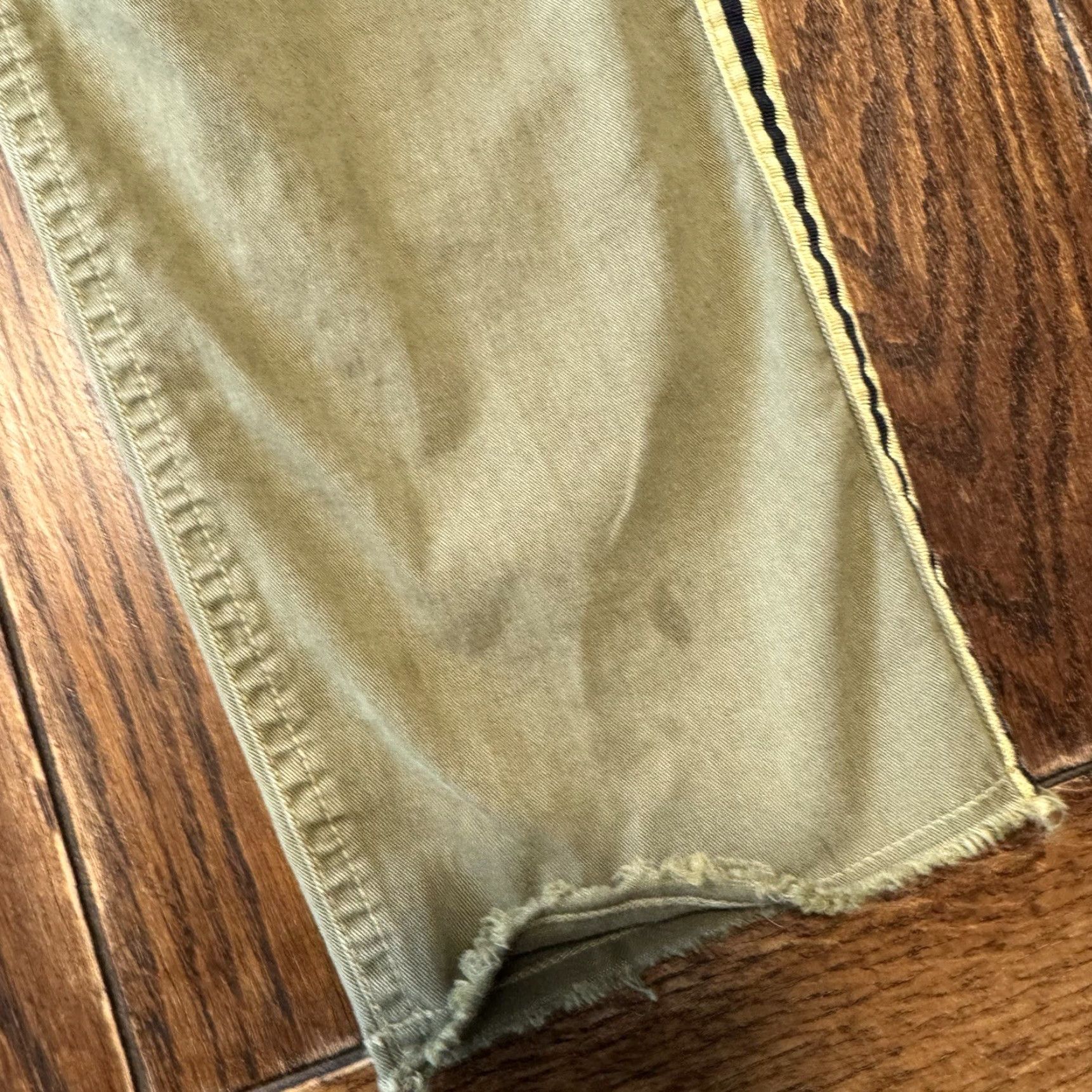 Nili Lotan Nili Lotan East Hampton Pants Women’s Size 8 Army Green Yellow Tape Stripe Chino Pockets Slim Tapered 32x27 Womens Size 30" / US 8 / IT 44 - 6 Thumbnail