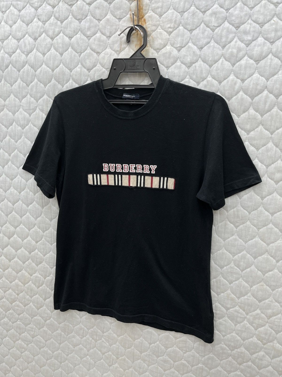 Burberry A(42). STEALS BURBERRY LONDON TEES Size S / US 4 / IT 40 - 3 Thumbnail