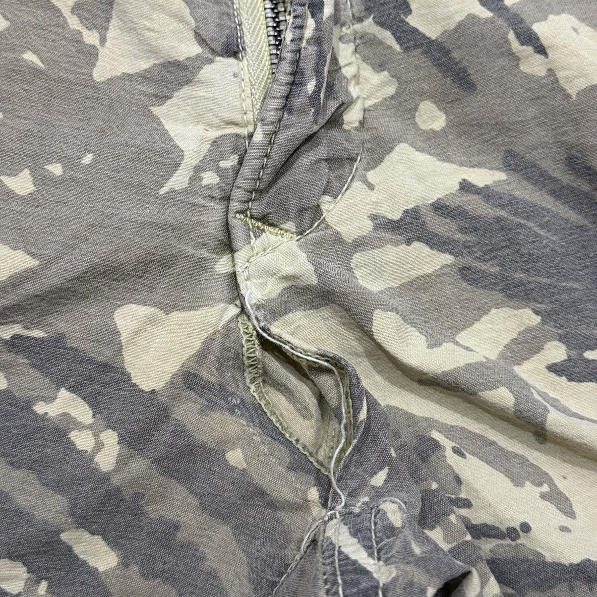 C.P. Company Cp Company Hawaii Cargo Shorts Size US 33 - 10 Thumbnail