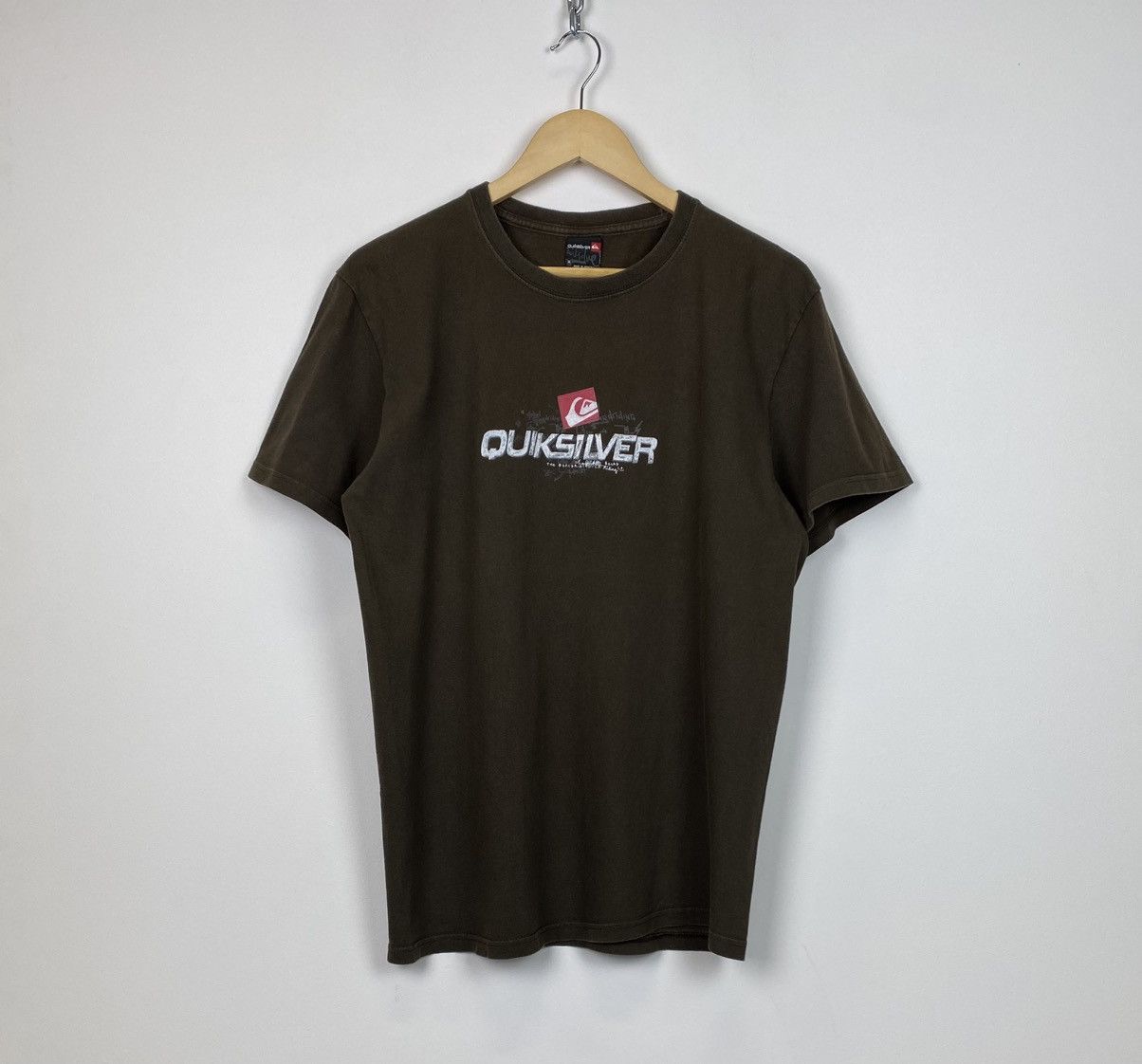 Quiksilver Vintage Quiksilver Surf Logo T-Shirt Size M Short Sleeve Top Size US M / EU 48-50 / 2 - 1 Thumbnail