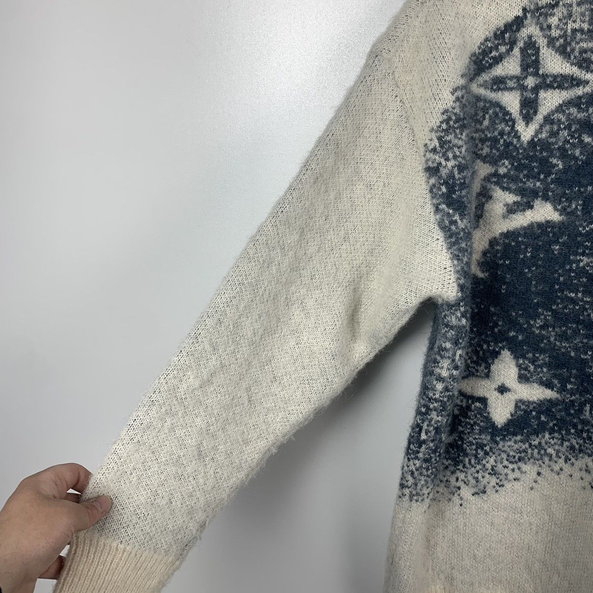 Louis Vuitton Louis Vuitton Wool Sweater Size S Made in Italy Size US S / EU 44-46 / 1 - 8 Thumbnail