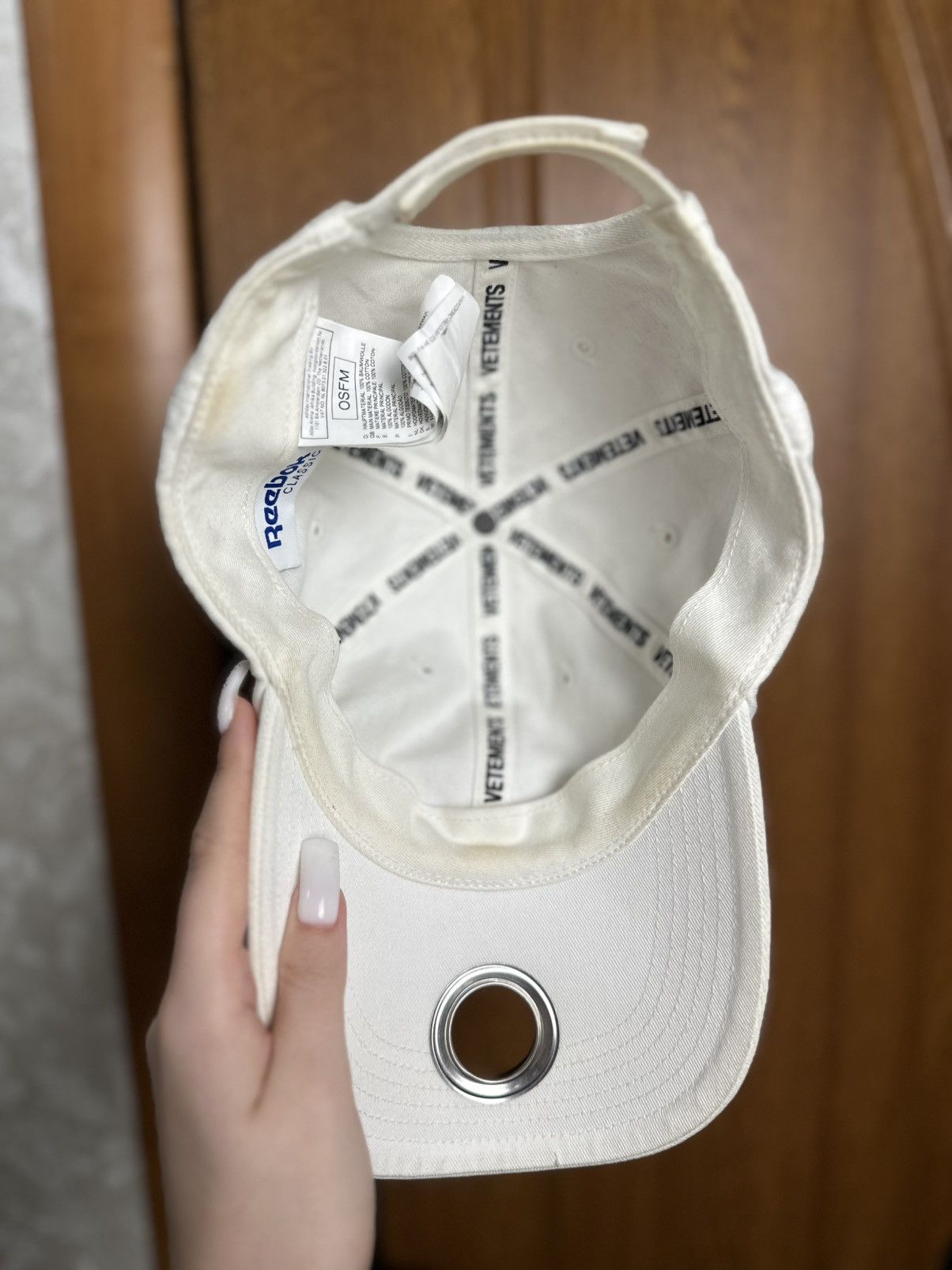 Reebok × Vetements Vetements × Reebok Metal Ring Pierce Eyelet Baseball Cap Size ONE SIZE - 19 Thumbnail