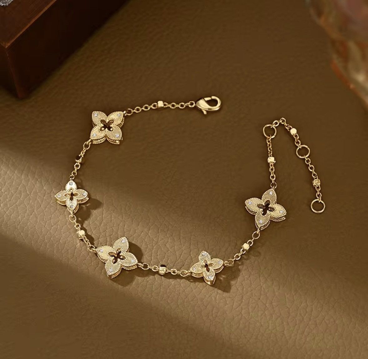 Other Gold clover zircon stone stainless steel bracelet Size ONE SIZE - 2 Thumbnail