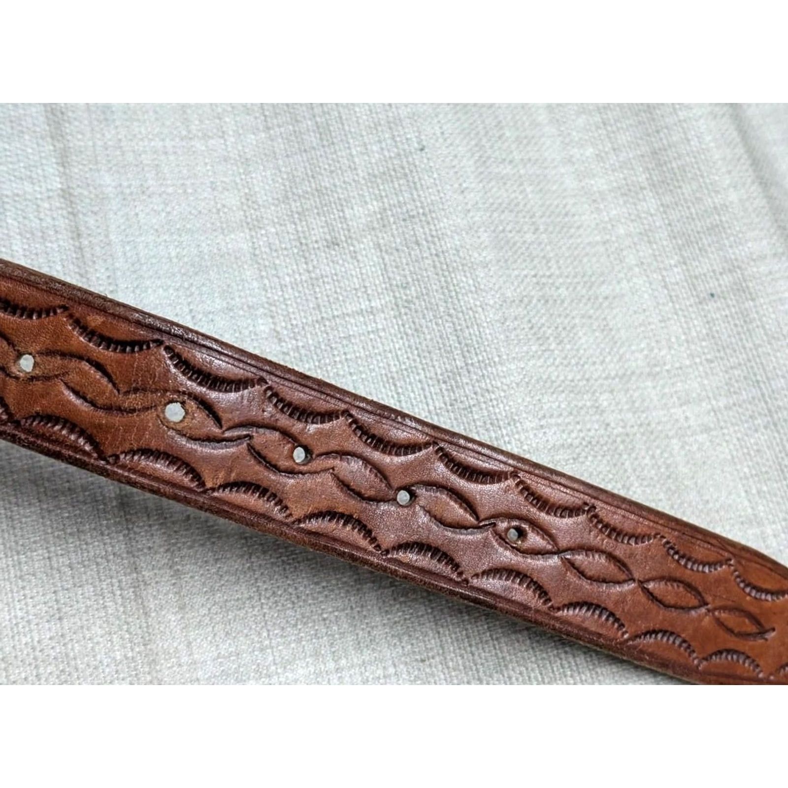 Vintage VINTAGE TOOLED buckle belt WESTERN handcrafted 36 leather COWHIDE brown COWBOY Size 36 - 6 Thumbnail