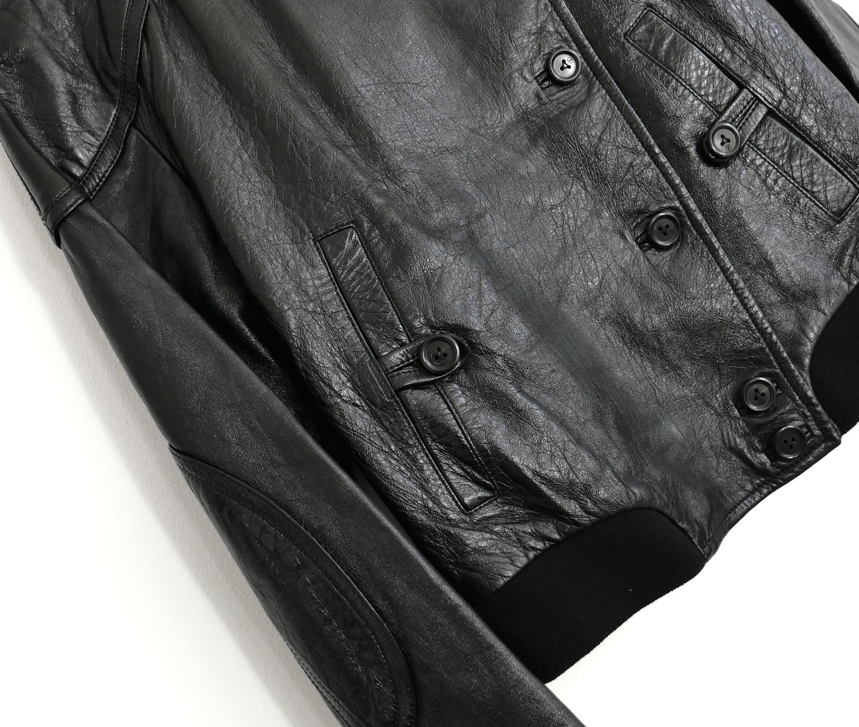 Louis Vuitton Louis Vuitton Monogram Lined Leather Bomber Jacket Size XS / US 0-2 / IT 36-38 - 2 Thumbnail