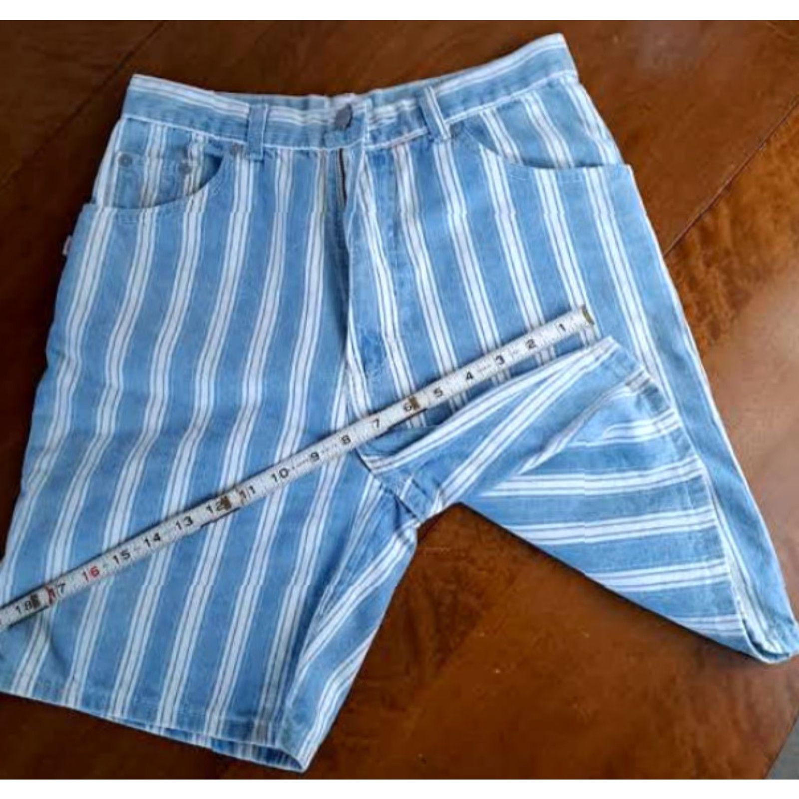 Vintage Sassoon Woman Shorts Striped Blue USA Made Size 9 Size 30" / US 8 / IT 44 - 7 Thumbnail