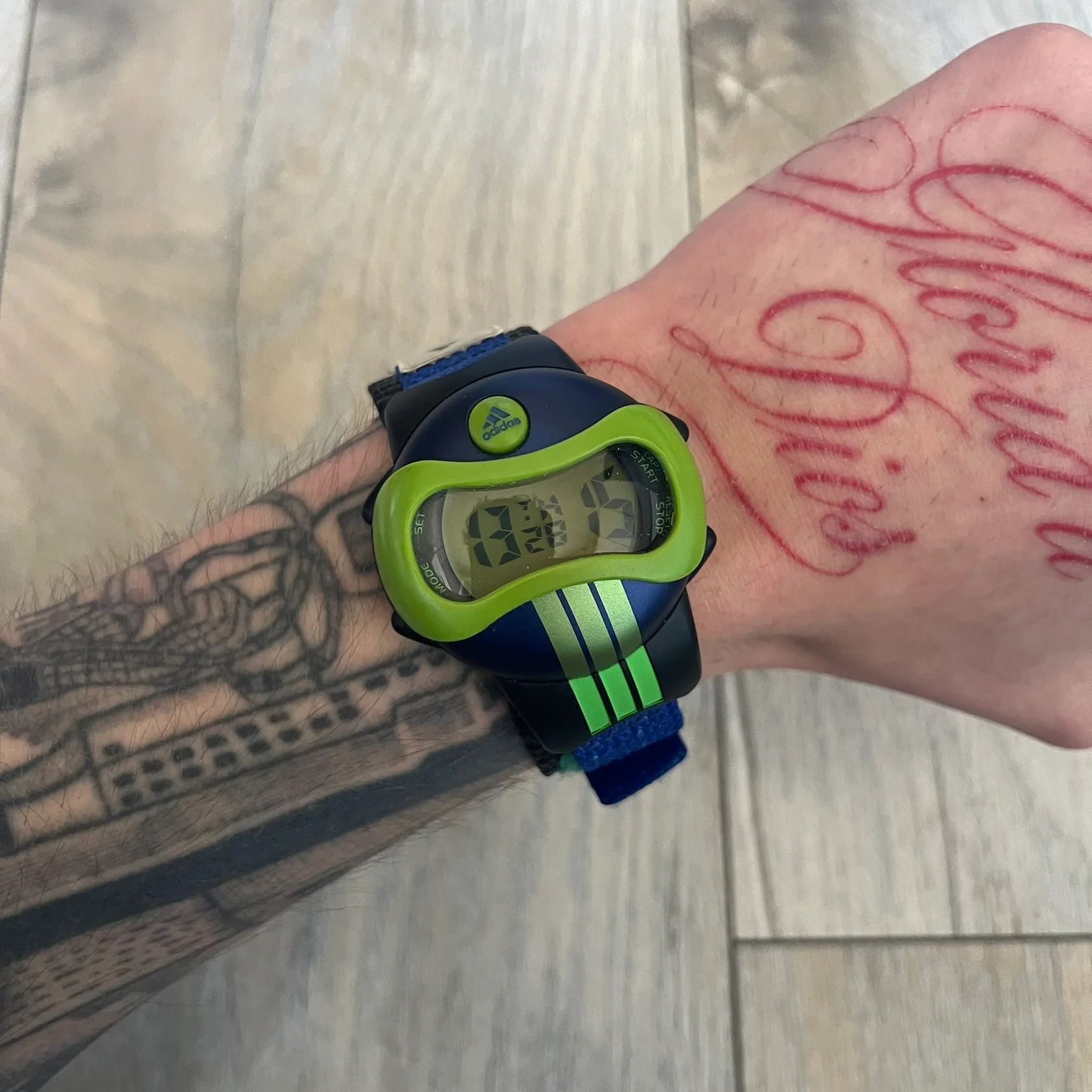 Adidas Adidas 2000's Sports 10-0099L-003 Digital Watch Size ONE SIZE - 1 Thumbnail
