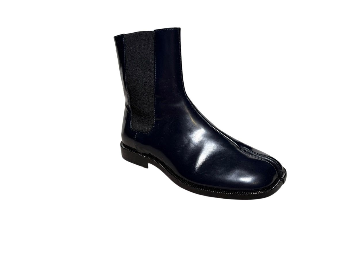 Maison Margiela Maison Margiela Patent Leather Tabi Ankle Boot Size US 5 / IT 35 - 6 Thumbnail