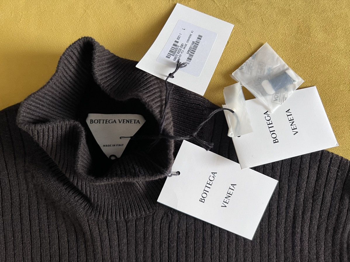 Bottega Veneta Wool-cashmere-blend high-neck ribbed sweater, slim L, Italy Size US L / EU 52-54 / 3 - 15 Thumbnail