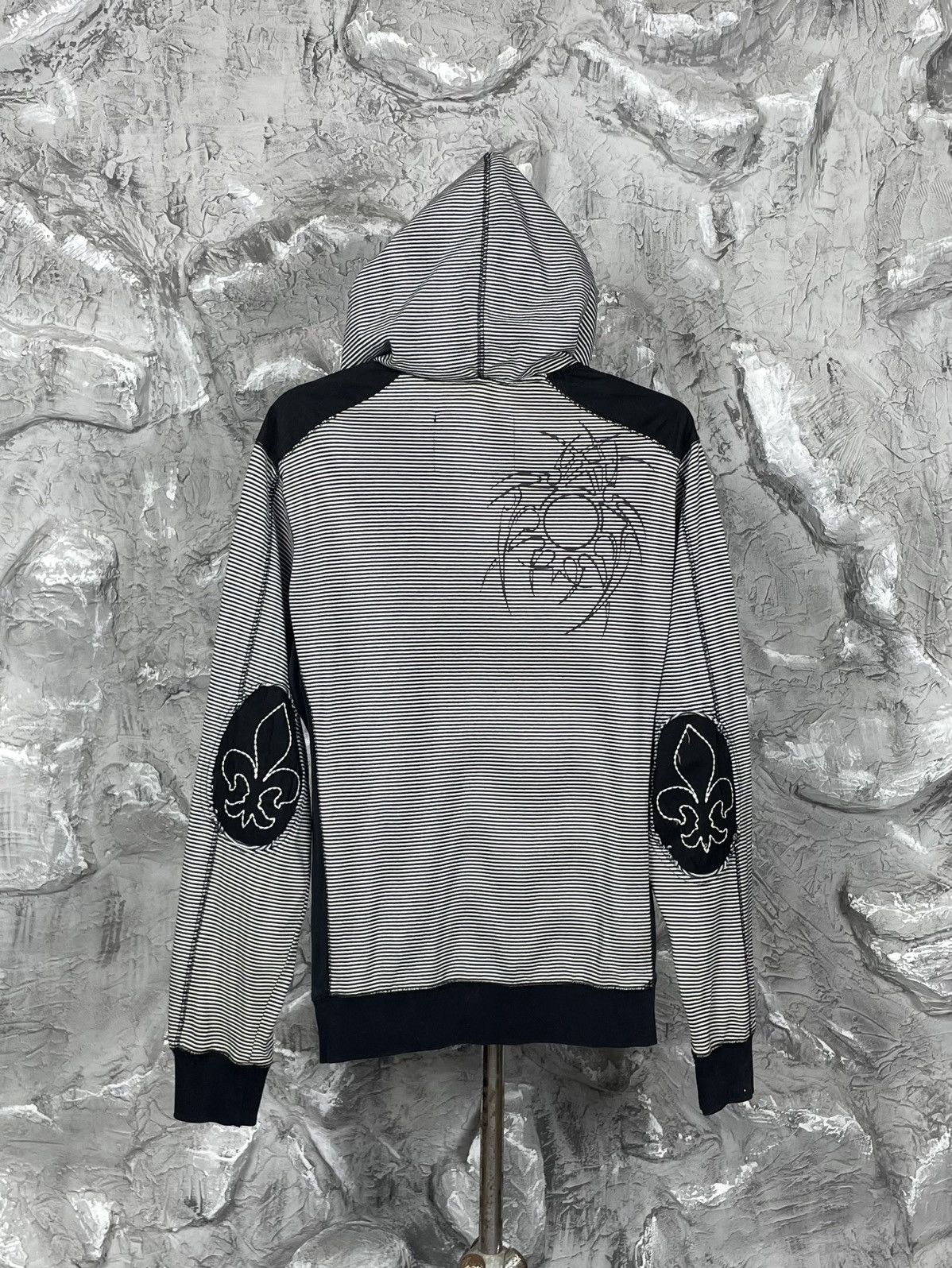 20471120 Striped Y2K Zip Tribal Hoodie Affliction Style Size US M / EU 48-50 / 2 - 4 Thumbnail