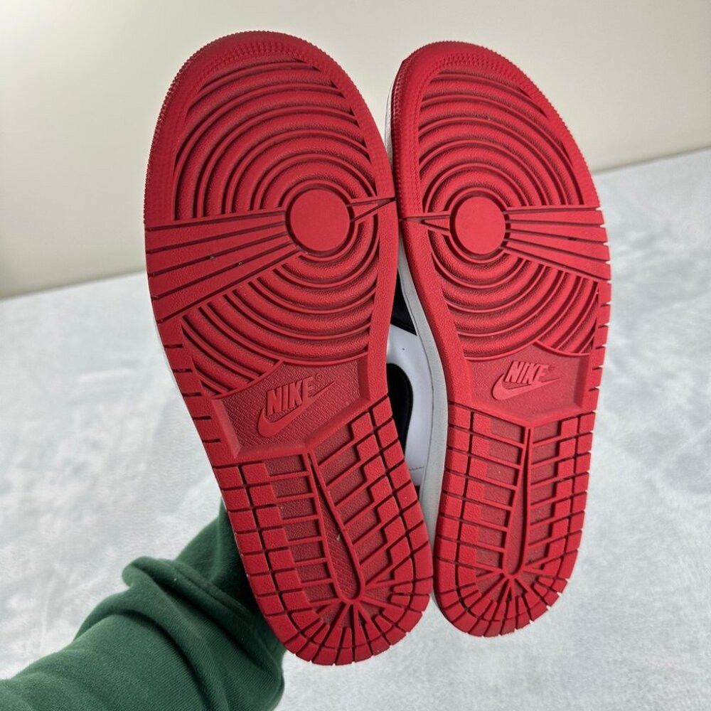 Jordan Brand Nike Air Jordan 1 Low "Bred Toe" men's size 9 US 553558-612 Size US 9 / EU 42 - 8 Thumbnail