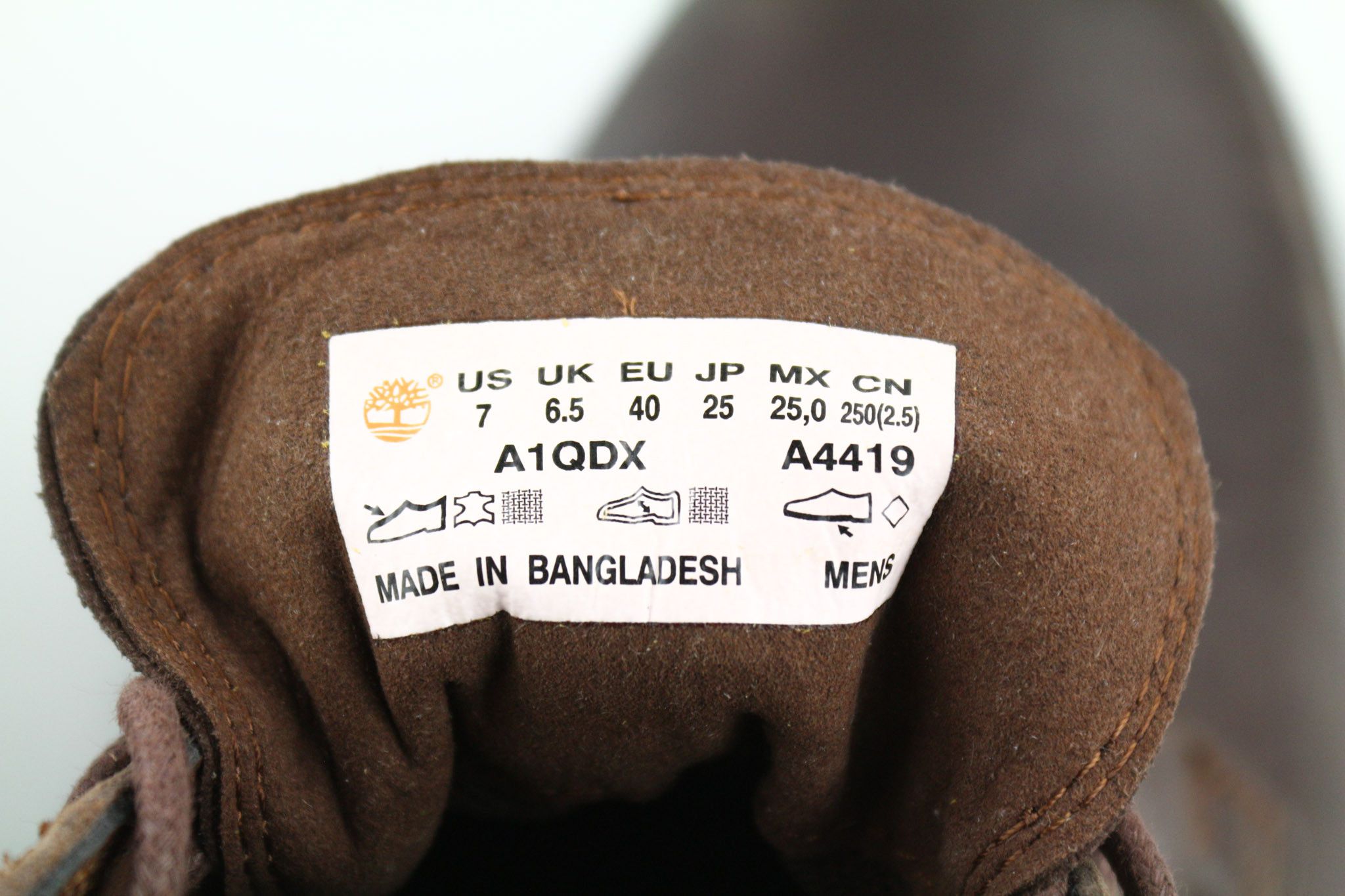 Timberland A1QDX UK6.5 Brown Leather Defender Repellent Systems 79867 Size US 7 / EU 40 - 11 Thumbnail