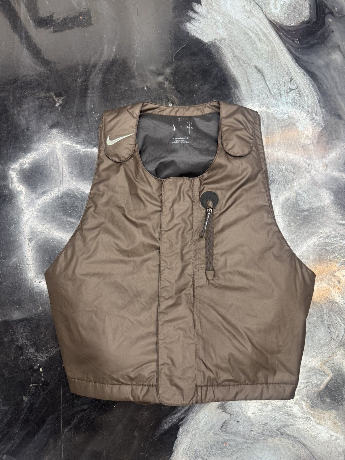 Jordan Brand × Travis Scott Nike x Travis Scott Cactus Jack NRG Vest Size L Dark Brown Size US L / EU 52-54 / 3 - 2 Thumbnail