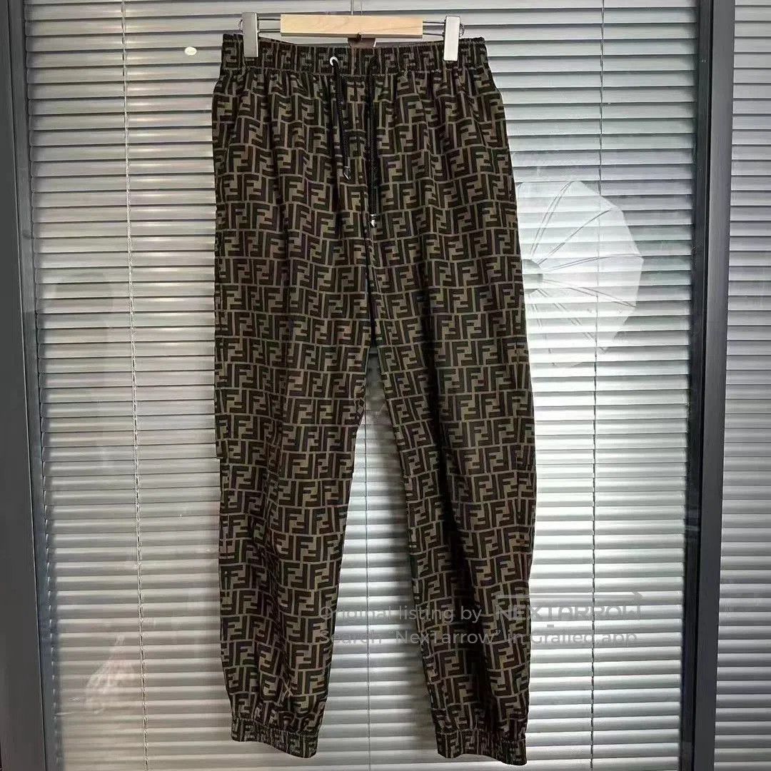 Fendi Fendi All-over Logo Sweatpants. Size US 30 / EU 46 - 1 Thumbnail