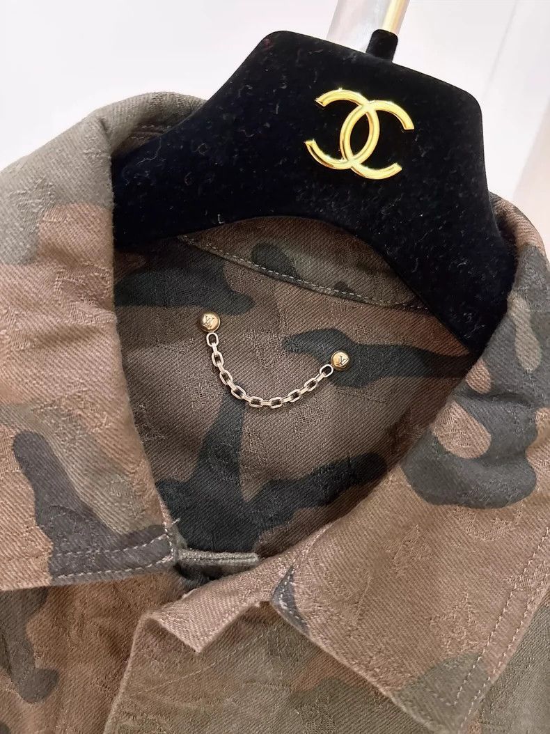 Louis Vuitton Louis Vuitton Camouflage denim jacket 2503-Nextarrow Size US S / EU 44-46 / 1 - 5 Thumbnail
