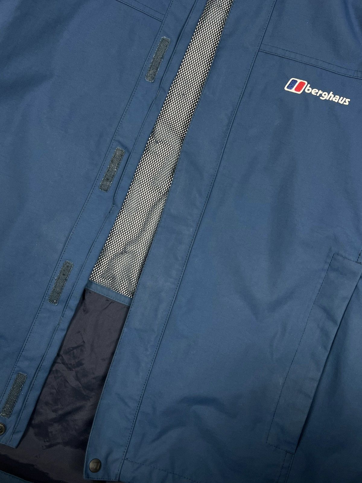 Berghaus Berghaus AQ2 Membrane Outdoor Light Jacket Size US M / EU 48-50 / 2 - 2 Thumbnail