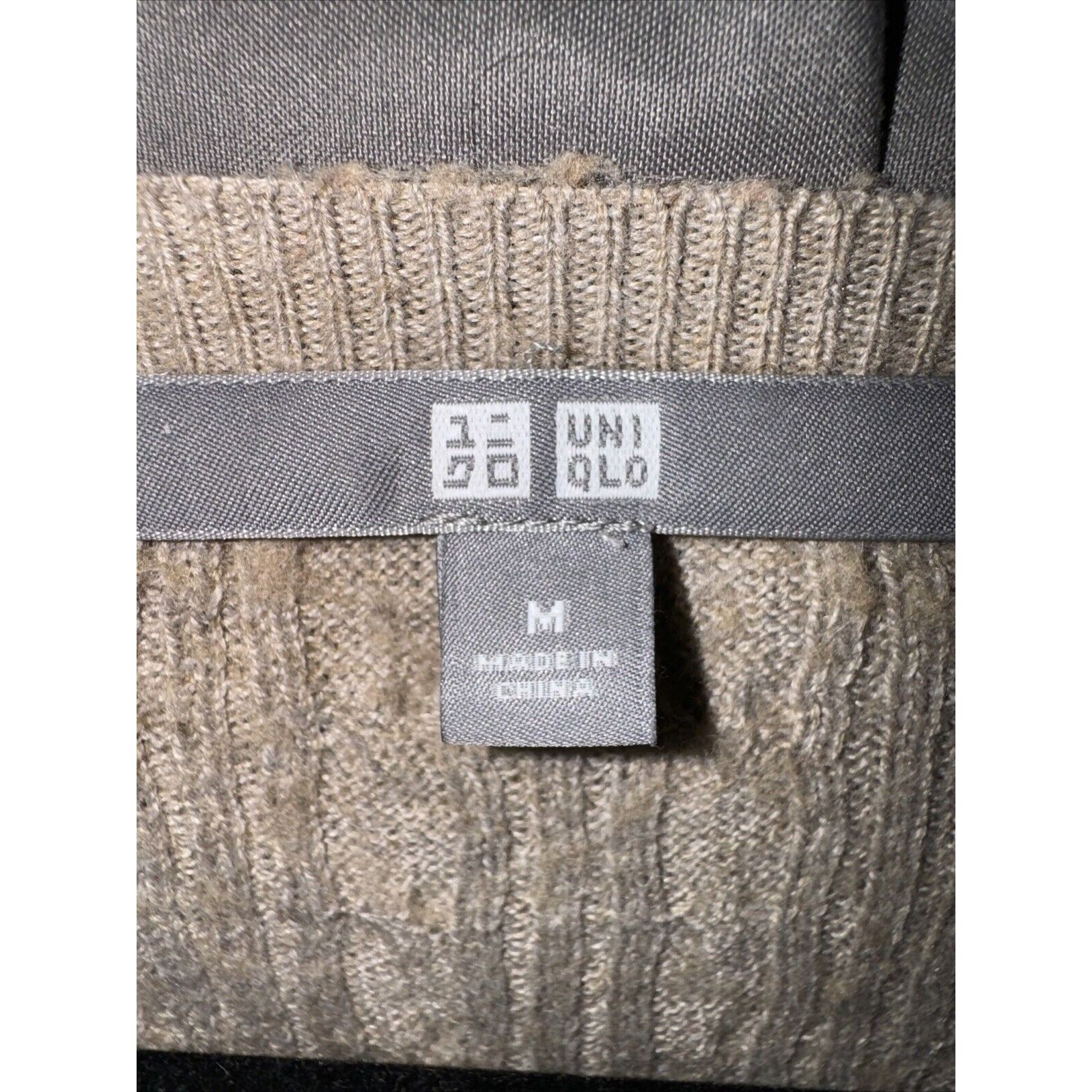 Uniqlo Uniqlo Cable Knit Womens Sweater Blend Medium Beige Scoop Ne Size M / US 6-8 / IT 42-44 - 4 Thumbnail