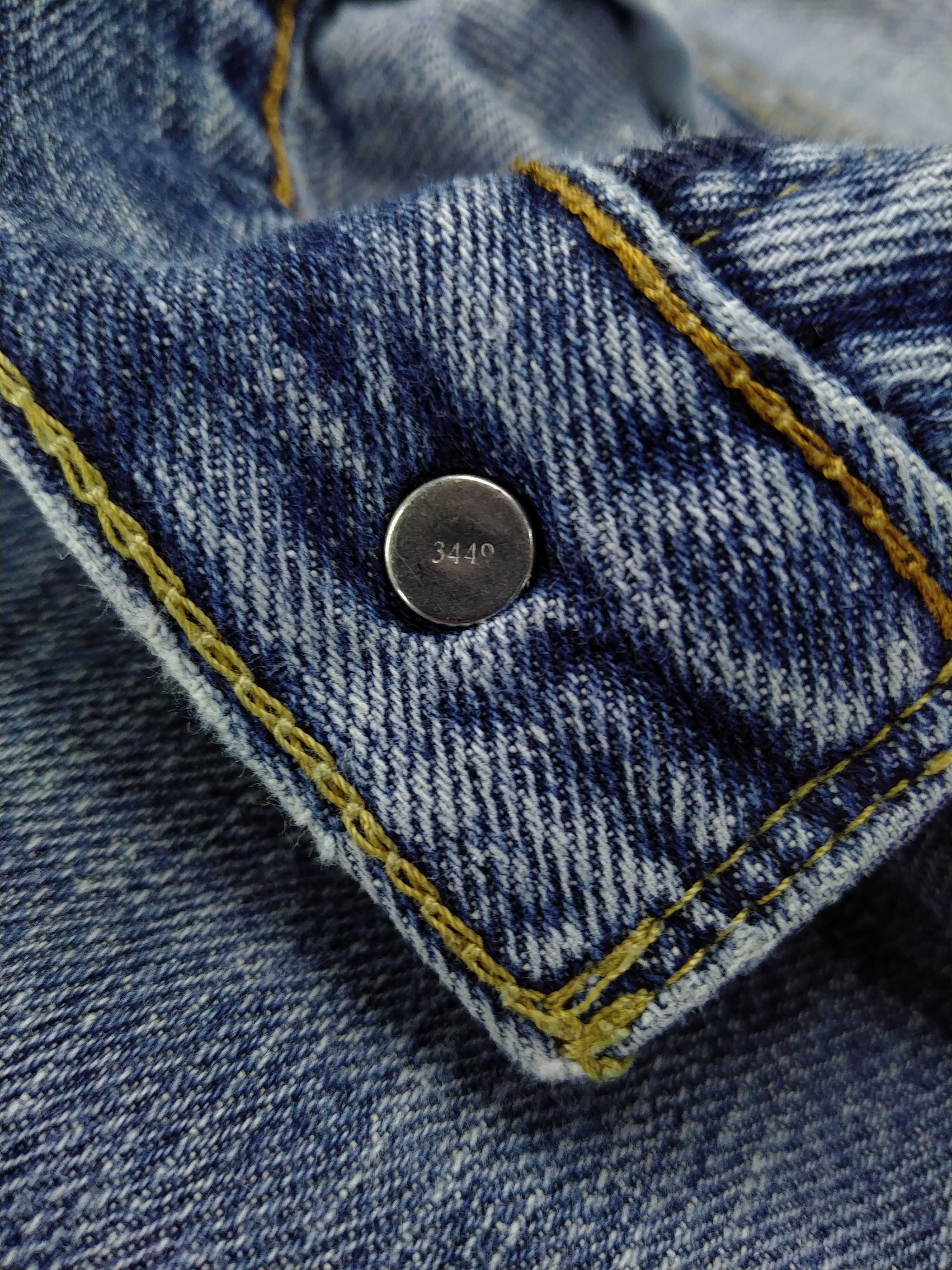 Faded Blue Vintage Levi's 557 Jeans 38x31 Denim -JG042