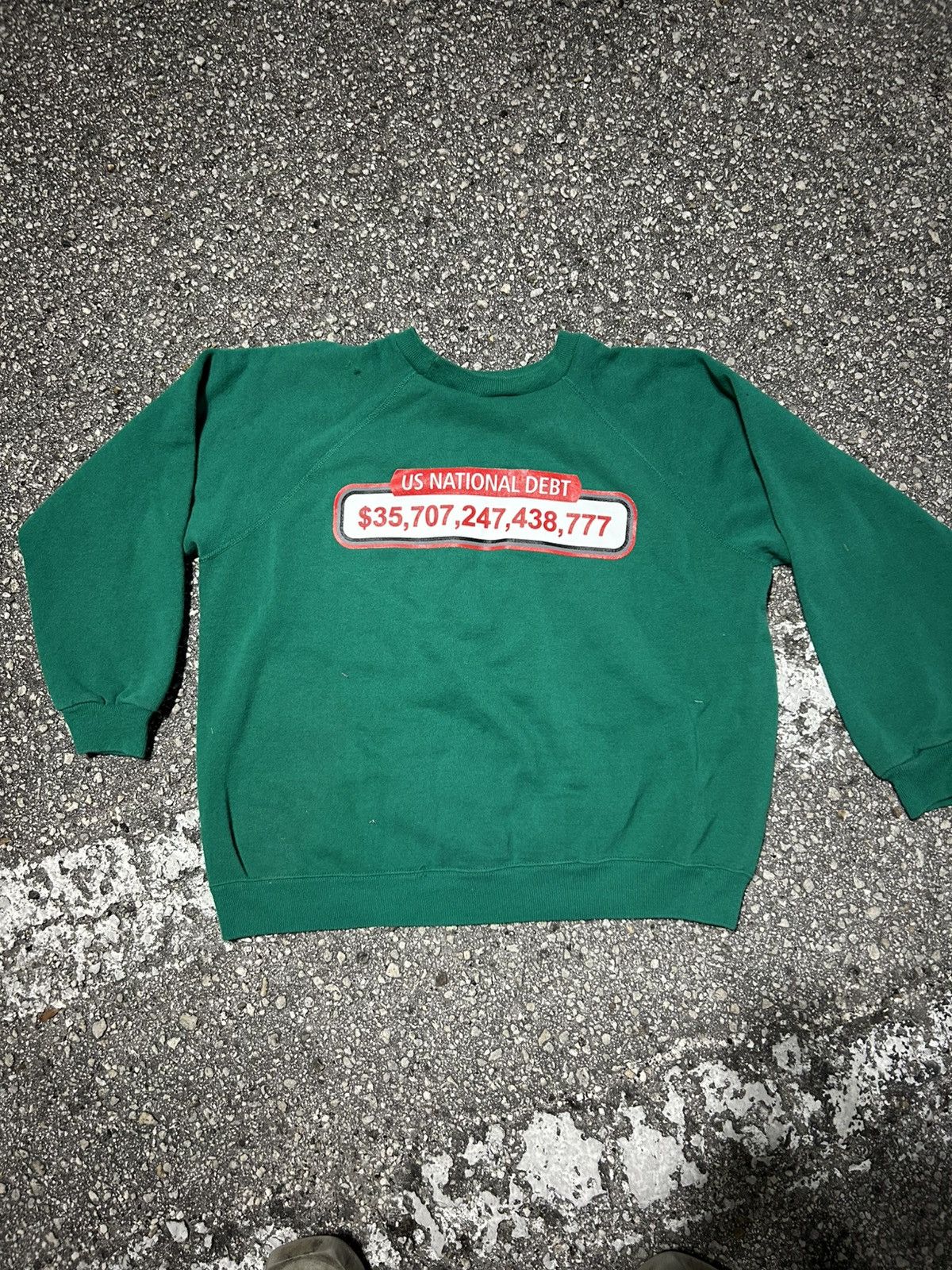 Other 1/1 Your World US Debt Clock green graphic sweater crewneck Size US L / EU 52-54 / 3 - 1 Thumbnail