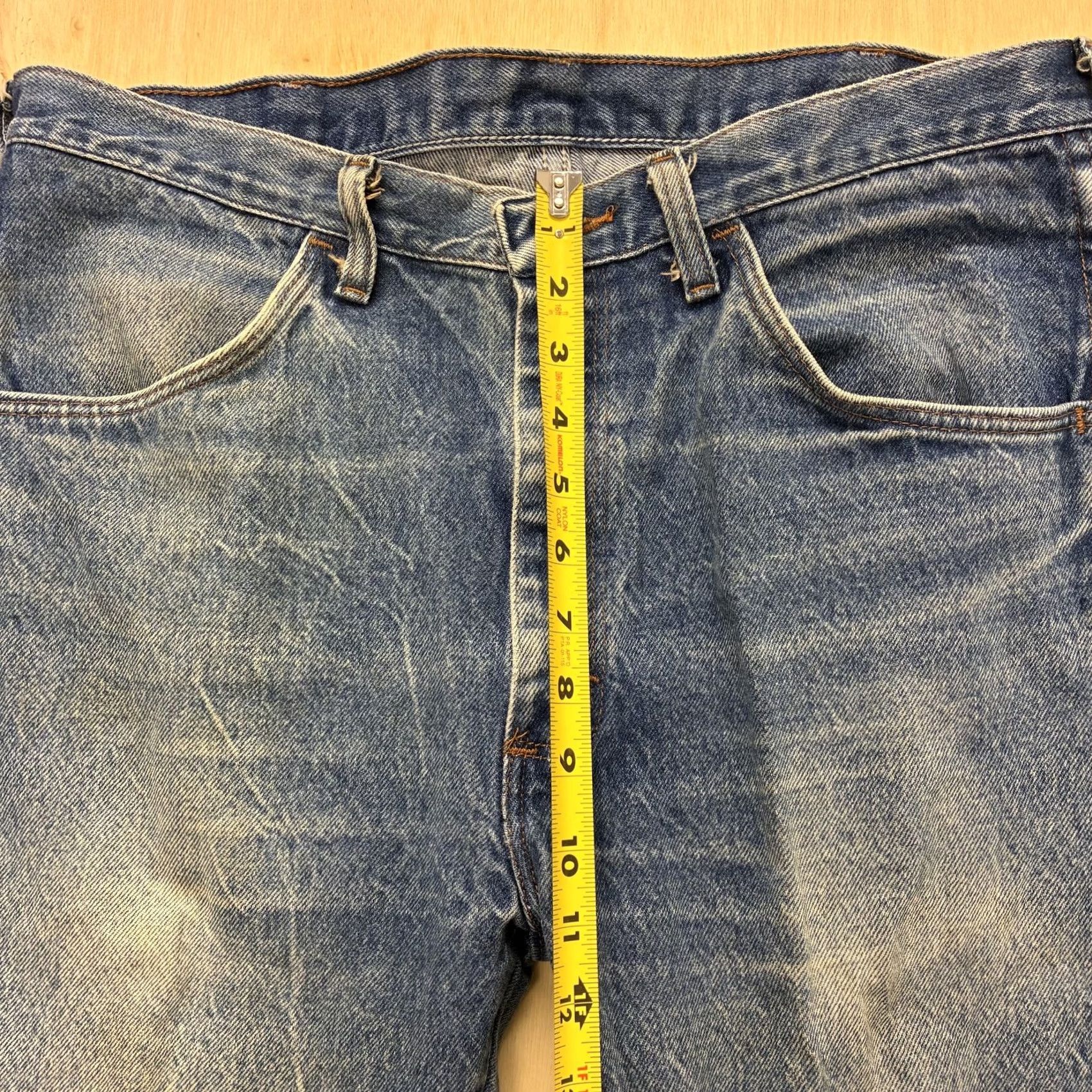 Denime VINTAGE Rustler Jeans Mens 33x30 Medium Wash Blue Straight Faded Denim Workwear Size US 33 - 7 Thumbnail