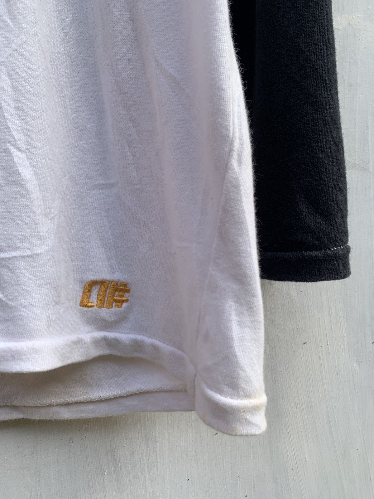 Hook-Ups Vintage alphanumeric script embroidery raglan tee Size US XL / EU 56 / 4 - 4 Thumbnail