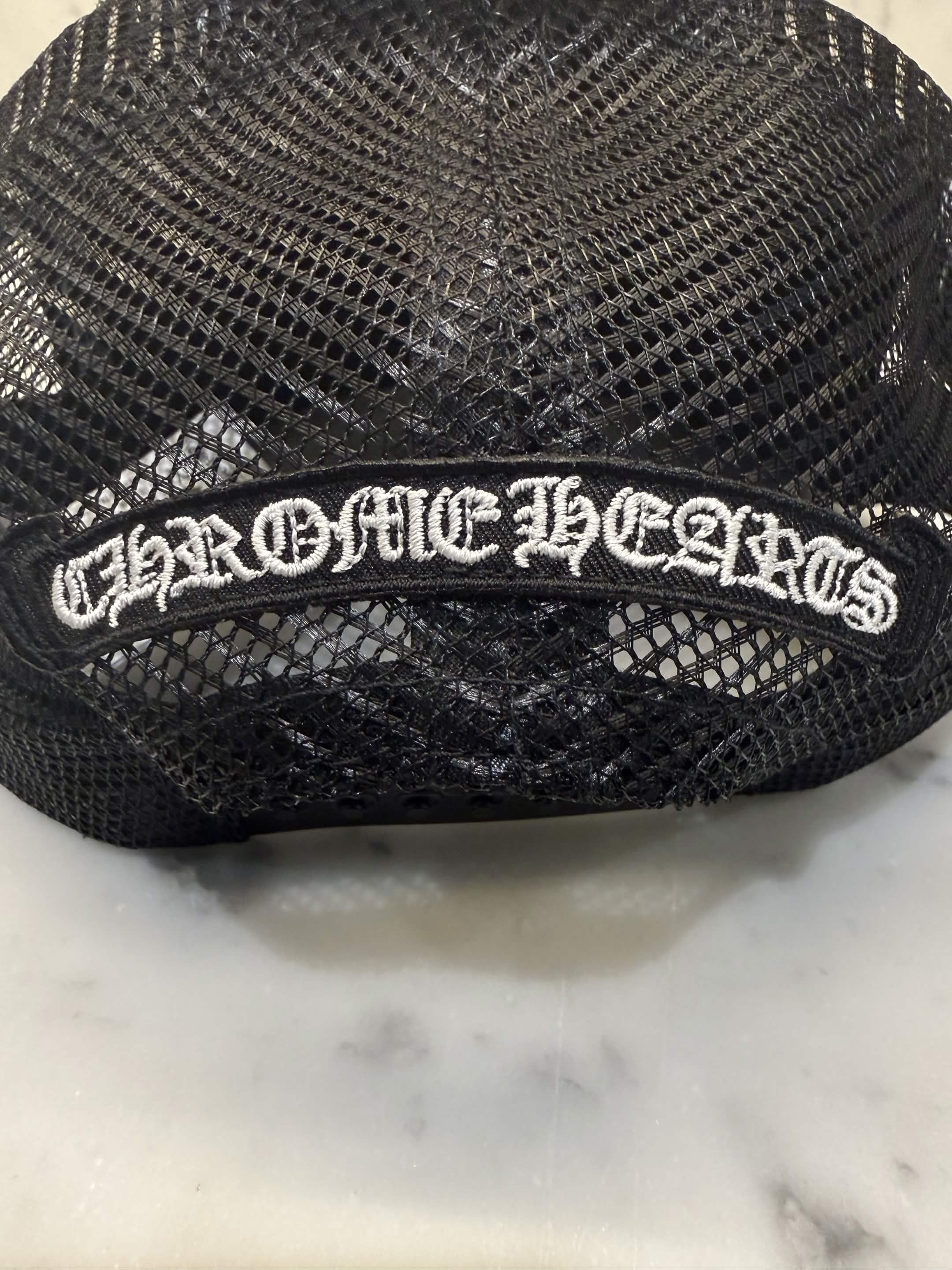 Chrome Hearts CHROME HEARTS TRIPLE CROSS PATCH TRUCKER HAT BLACK PINK Size ONE SIZE - 3 Thumbnail
