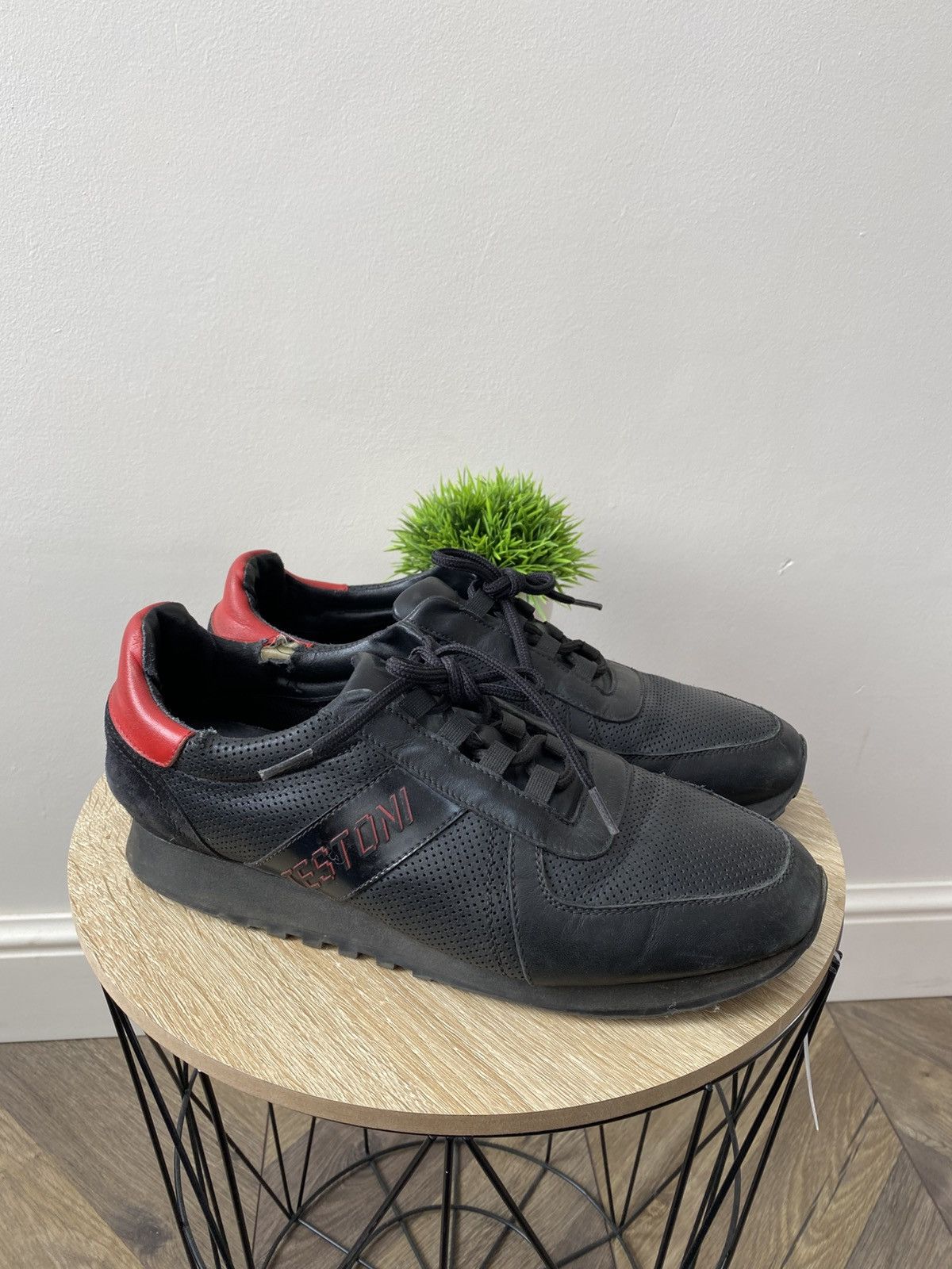 Vintage Testoni Luxury sneakers