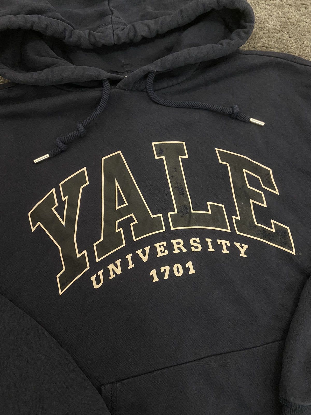 Yale University Official Logo Hoodie - Unisex Pullover Sweatshirt