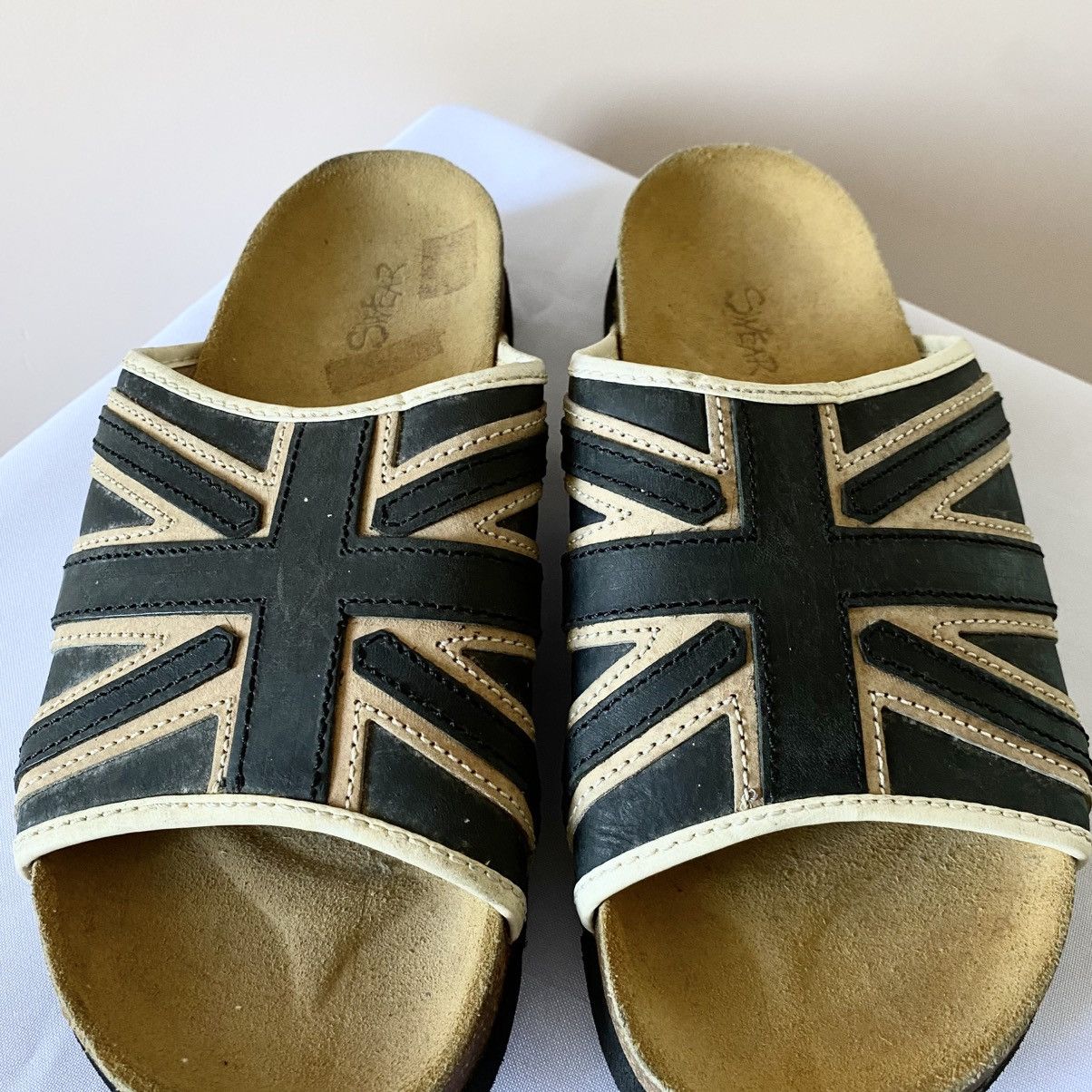 SWEAR London RARE SWEAR London British Flag Vintage Slides Flats Shoes Size US 8.5 / IT 38.5 - 3 Thumbnail
