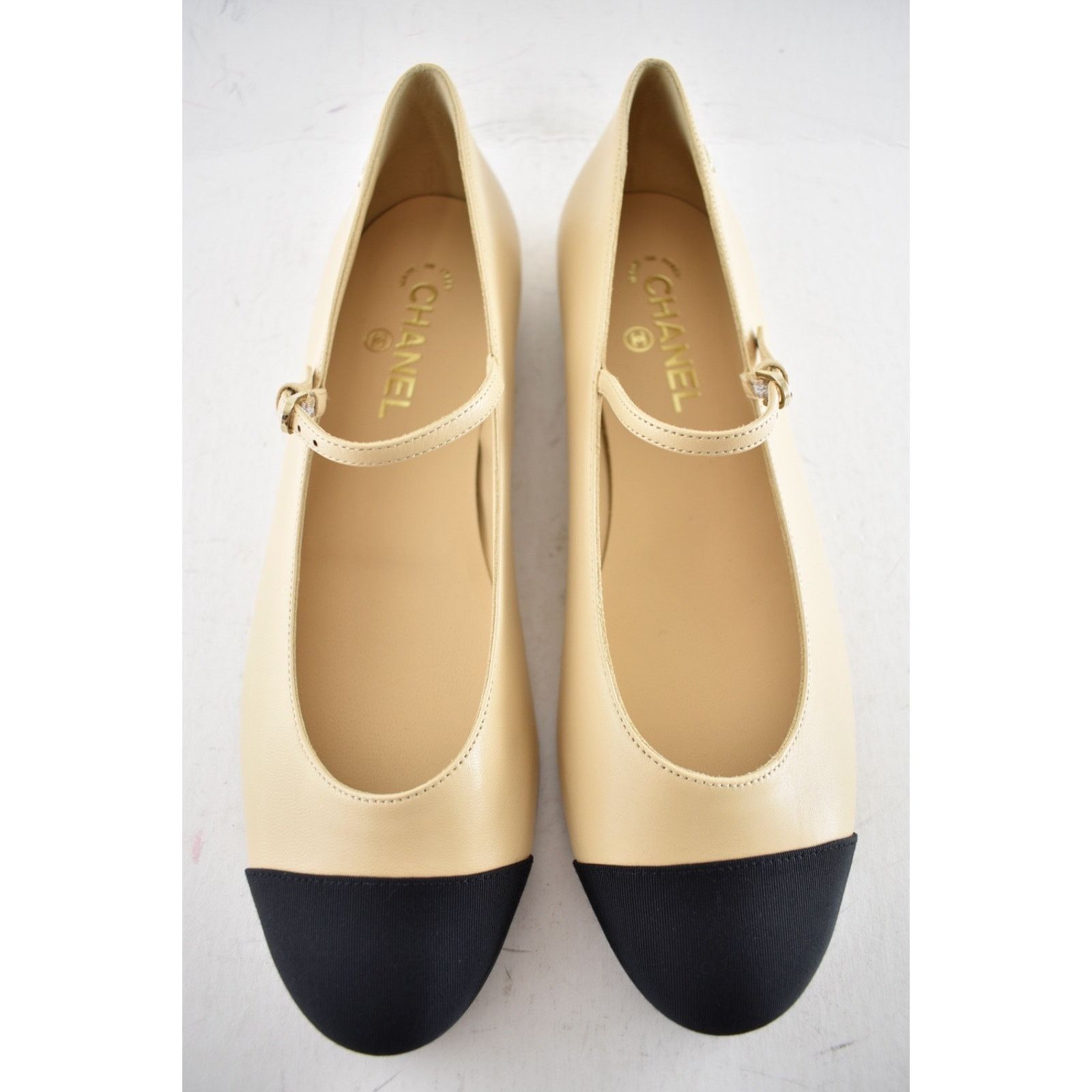 Chanel Chanel 24A Beige Leather Black Logo Mary Jane Ballerina 41.5 Size US 11.5 / IT 41.5 - 3 Thumbnail