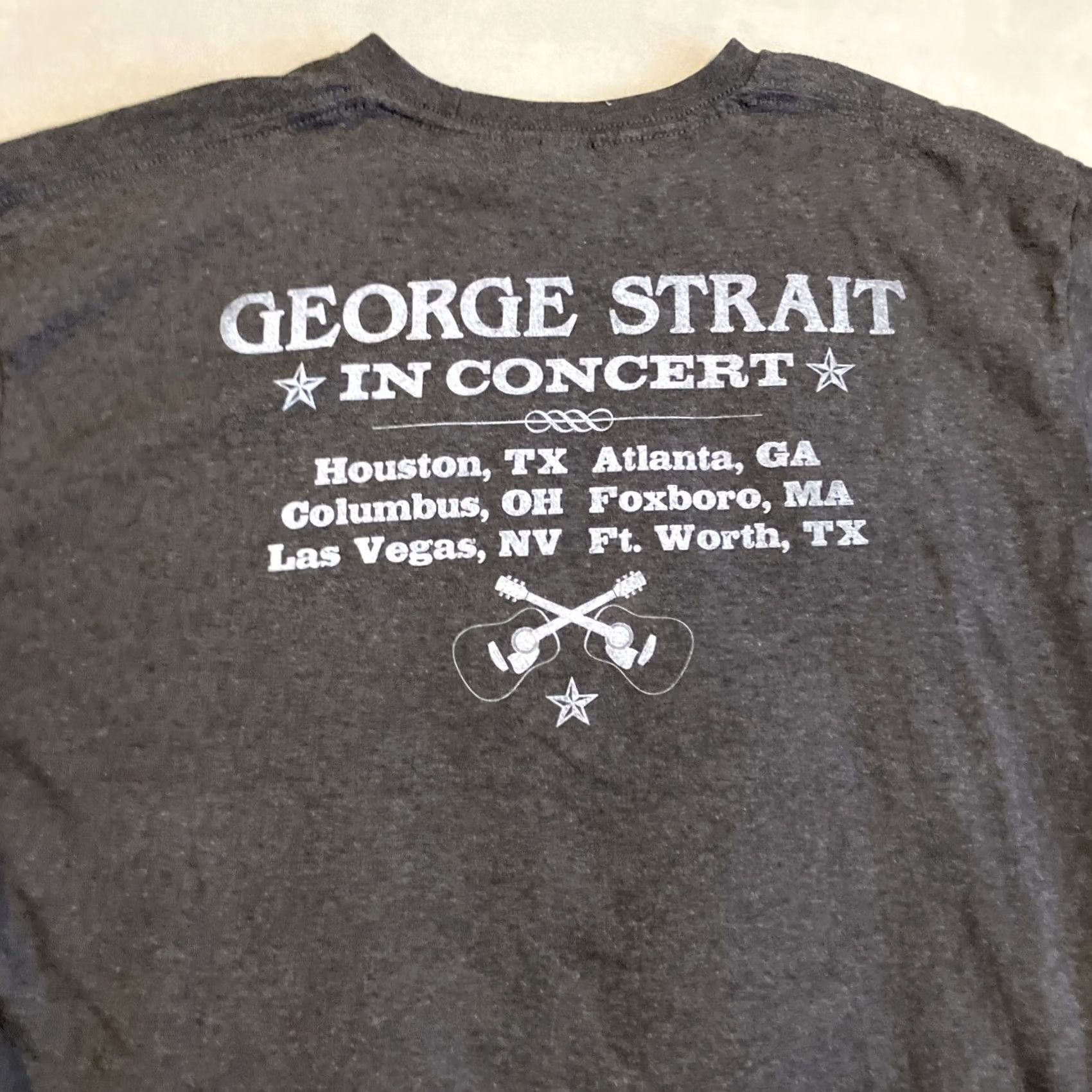 Tultex George Strait In Concert T-Shirt - Double Sided - Men XL Gray Cotton Crew Neck Short Sleeve Tultex Logo Shirt Size US XL / EU 56 / 4 - 5 Thumbnail