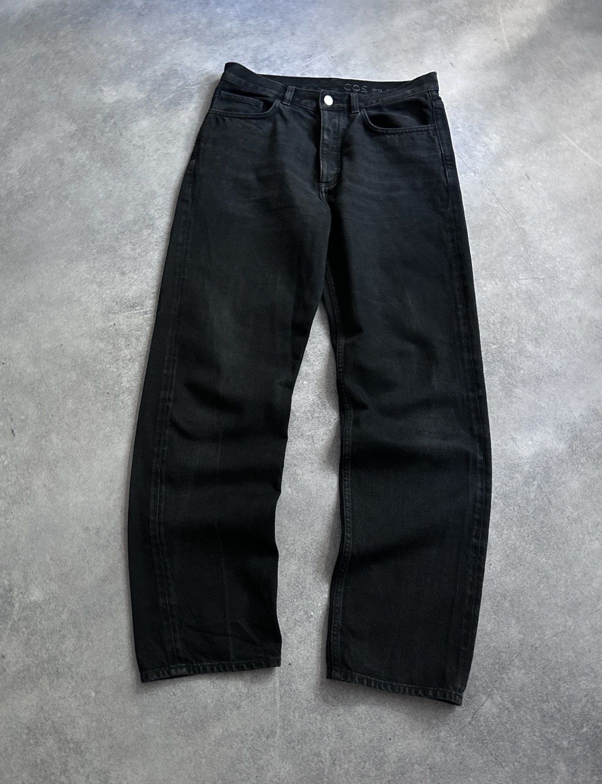 Cos Cos black denim’s straight jeans mens 30/32 Size US 31 - 1 Thumbnail