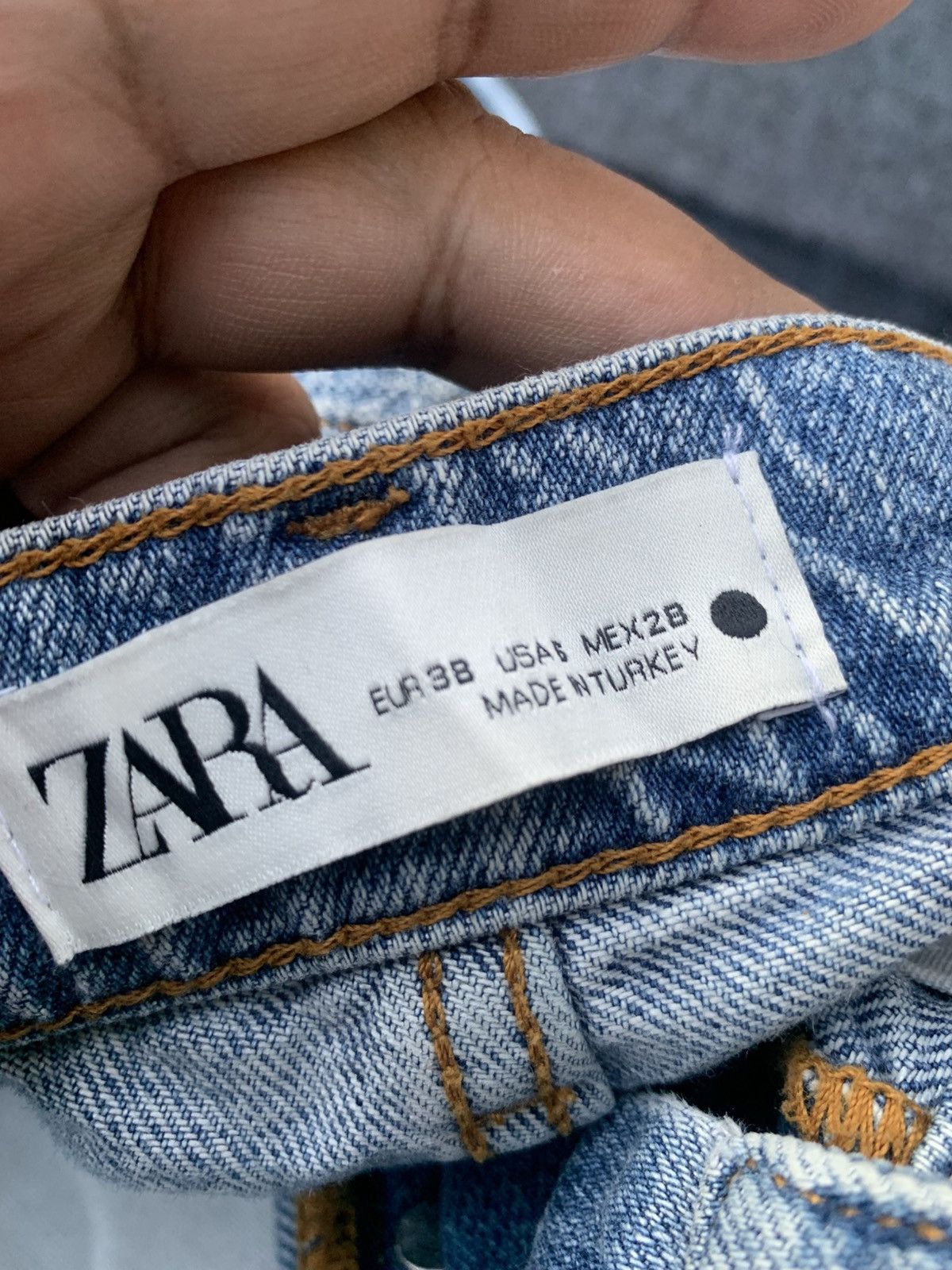 Zara Baggy Zara jeans. Size US 30 / EU 46 - 10 Thumbnail