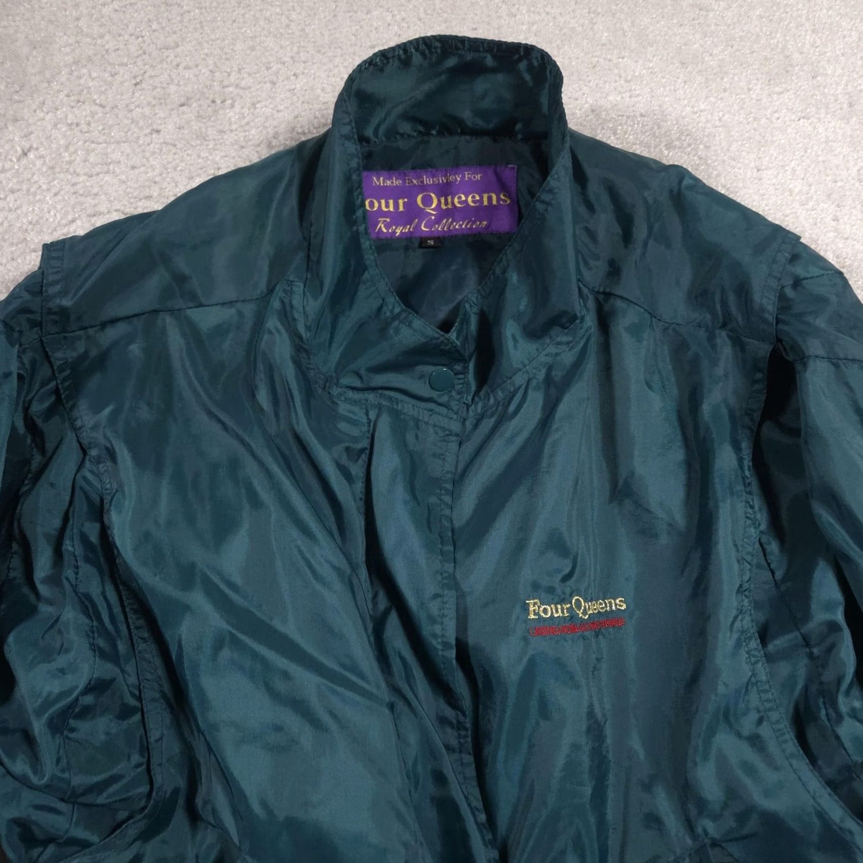 Vintage VINTAGE Four Queens Jacket Mens Small Green Windbreaker 80s Las Vegas NM NS Size US S / EU 44-46 / 1 - 3 Thumbnail