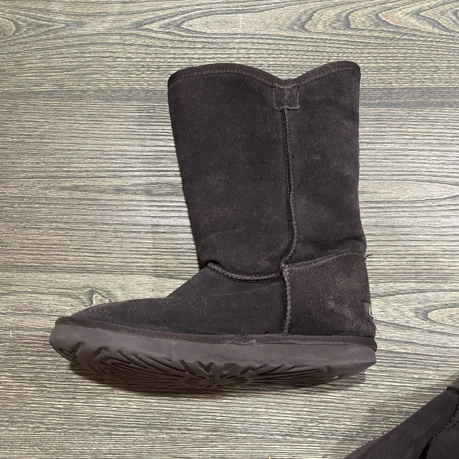 Ugg UGG Australia Bailey Button Triplet II Sheepskin Boots Size US 8 / IT 38 - 3 Thumbnail