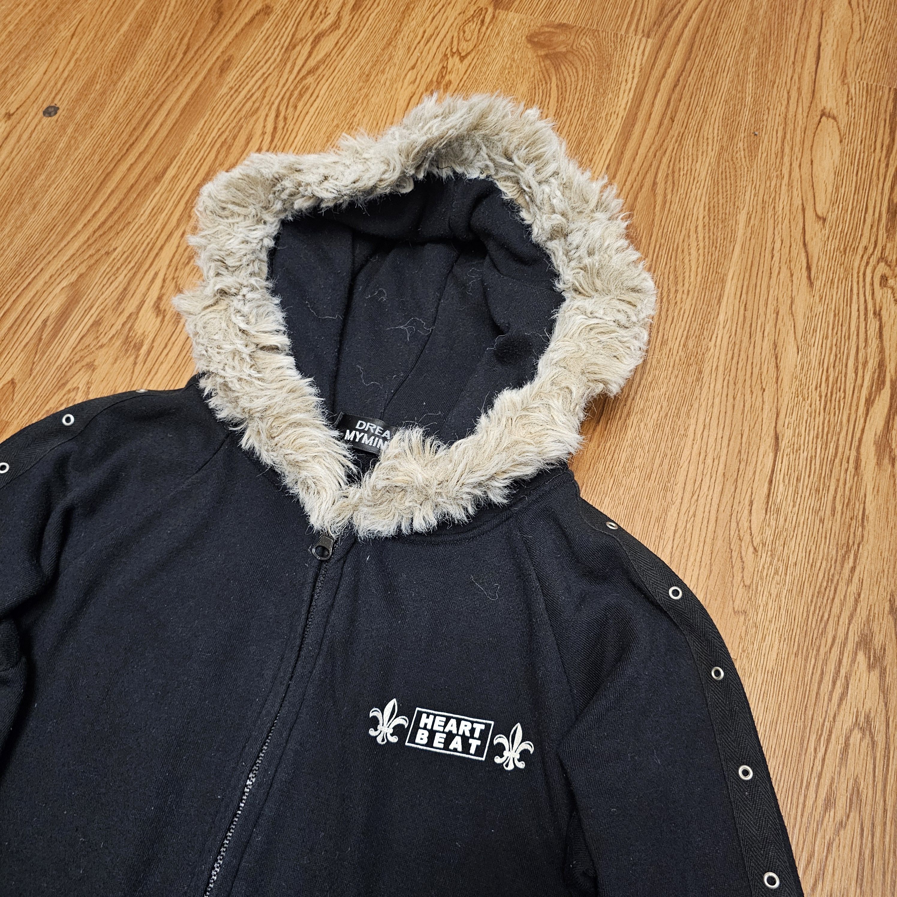 If Six Was Nine Fur Hoodie Heart Beat by Drea My Minx Size US S / EU 44-46 / 1 - 3 Thumbnail