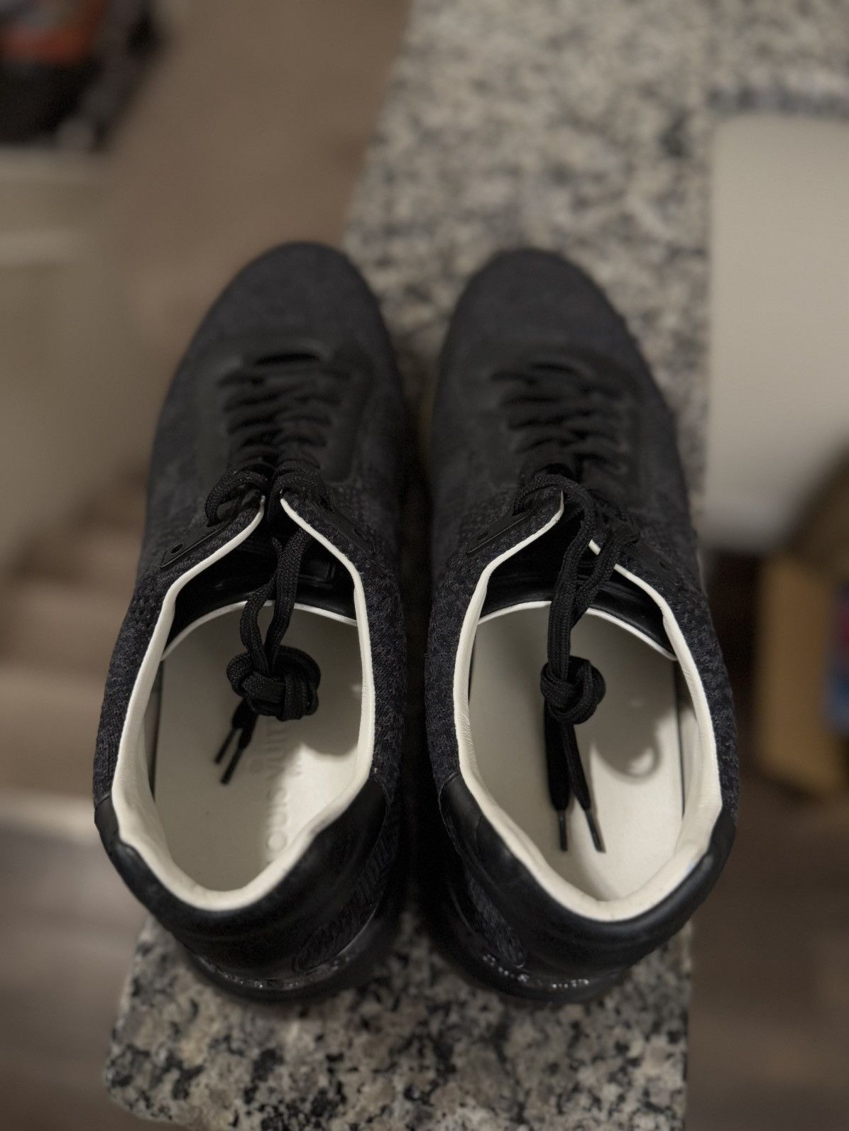 Louis Vuitton 9LV/10US - Louis Vuitton Runaway Sneaker Clean 🧼 Size US 10 / EU 43 - 5 Thumbnail