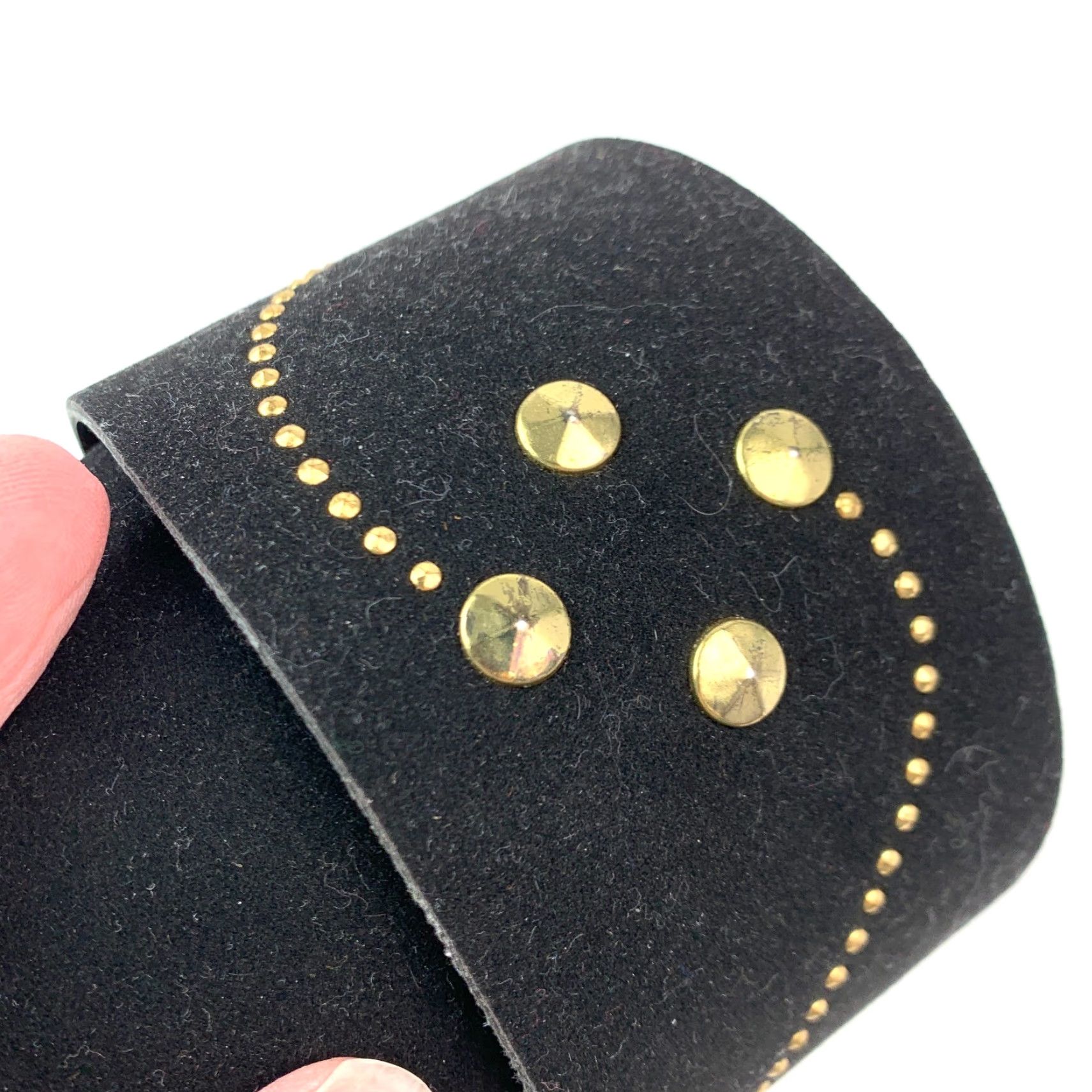 Vintage VINTAGE 80s Black Suede Gold Tone Bling Studded Fashion Belt 32 x 2.5 Size 32 - 5 Thumbnail