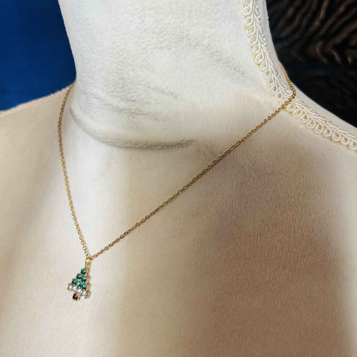 Handmade Vintage glass stone Christmas tree pendant on chain necklace Size ONE SIZE - 3 Thumbnail