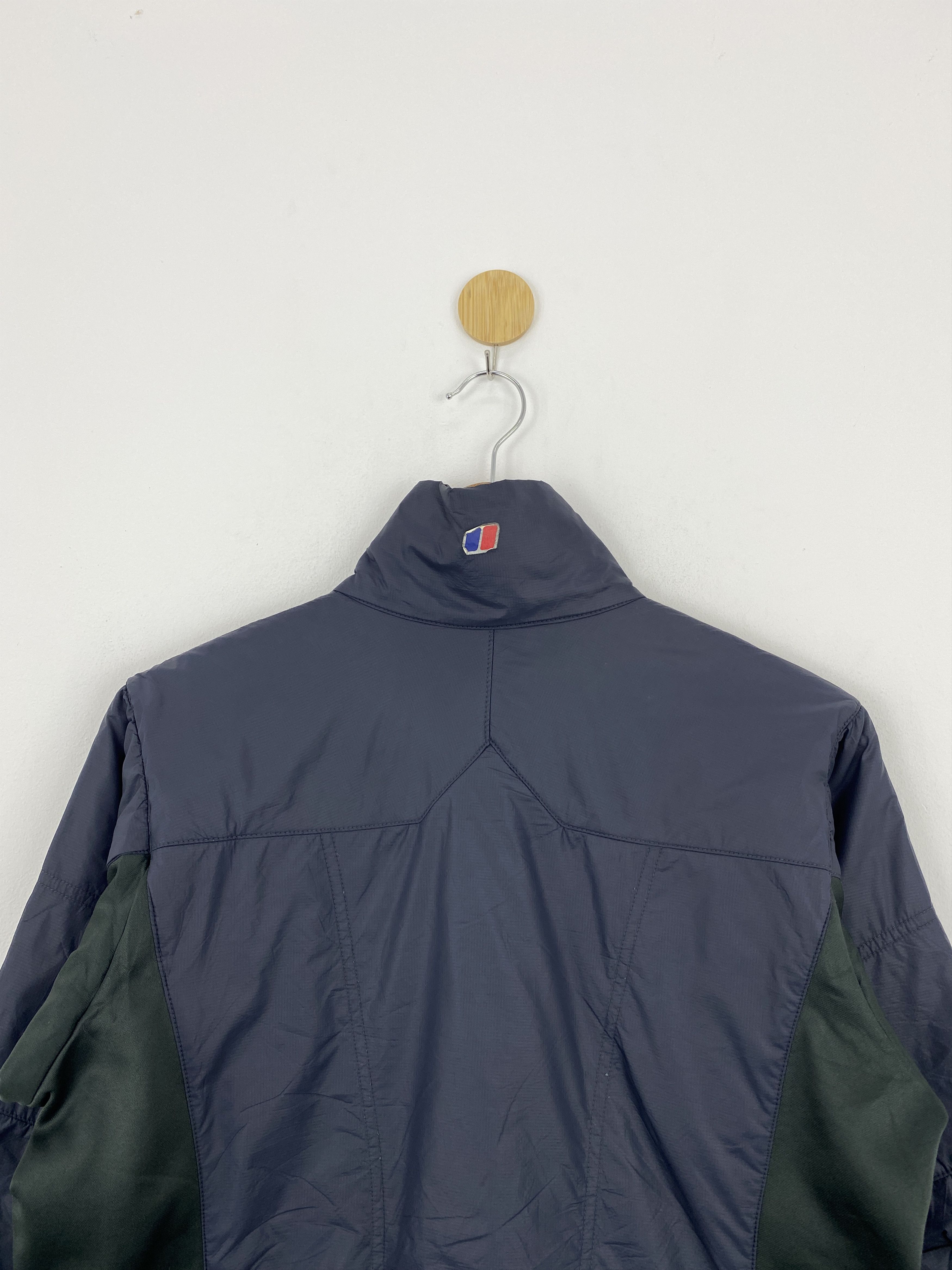 Berghaus Vintage Berghaus Windbreaker Trail Outdoor Jacket J1854 Size US S / EU 44-46 / 1 - 4 Thumbnail