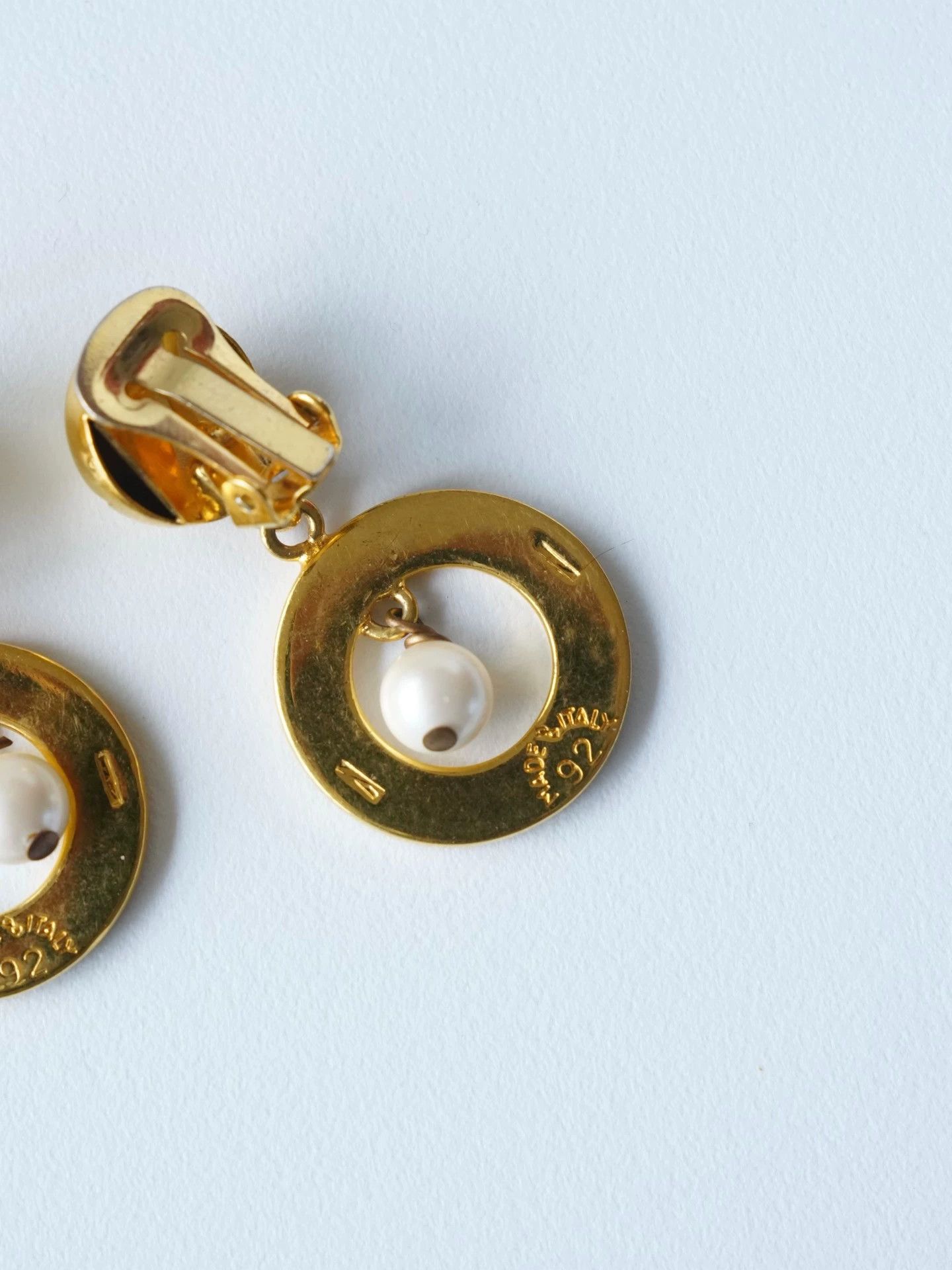 Celine Celine Vintage Celestial Gold Hoop Pearl Earclips Size ONE SIZE - 5 Thumbnail