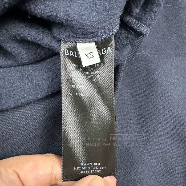 Balenciaga Balenciaga Manchester United Logo Embroidered Hoodie Sweat Size US XS / EU 42 / 0 - 6 Thumbnail
