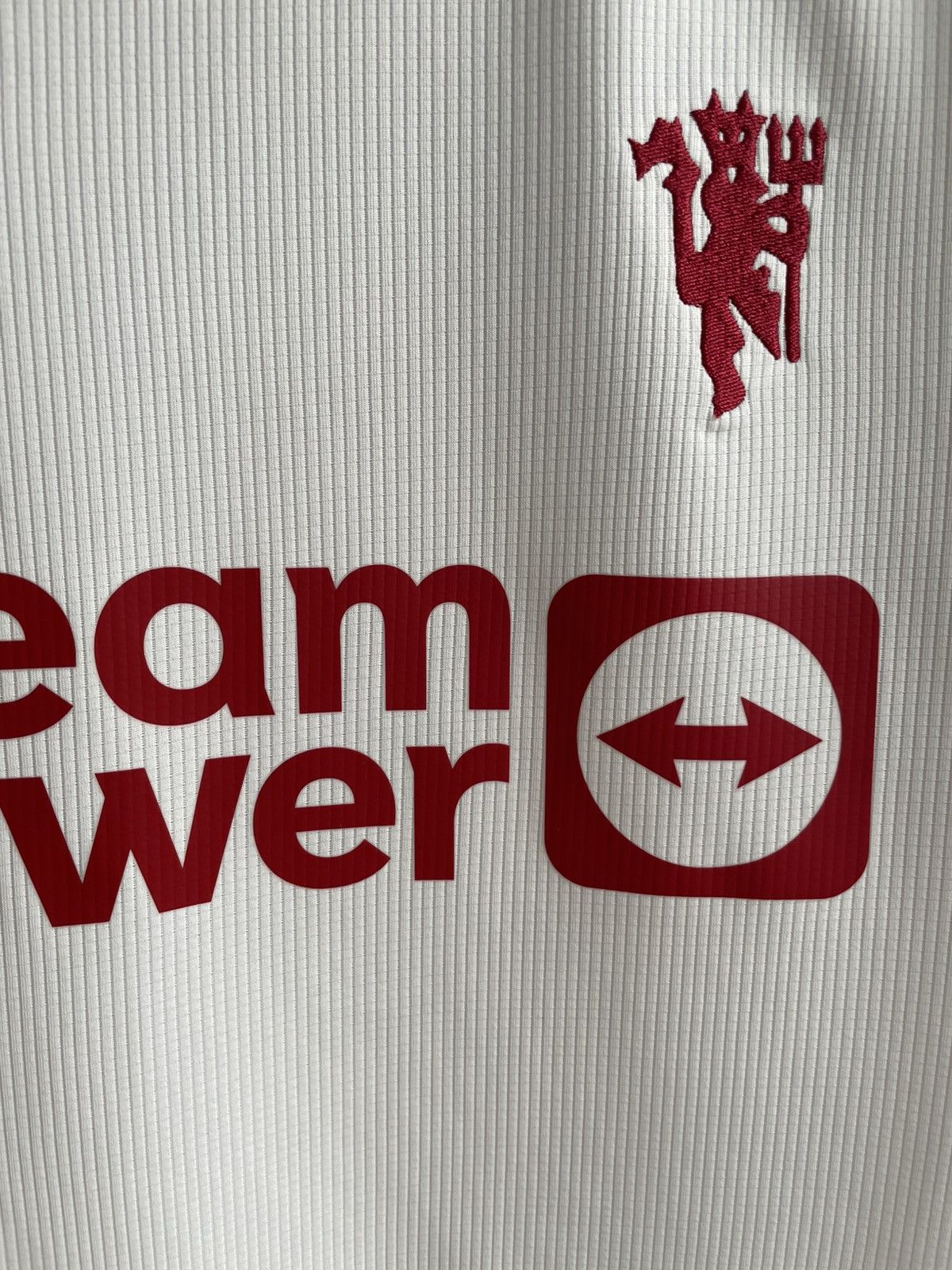 Other MANCHESTER UNITED 2023 2024 SOCCER FOOTBALL SHIRT 29H001 Size US L / EU 52-54 / 3 - 10 Thumbnail