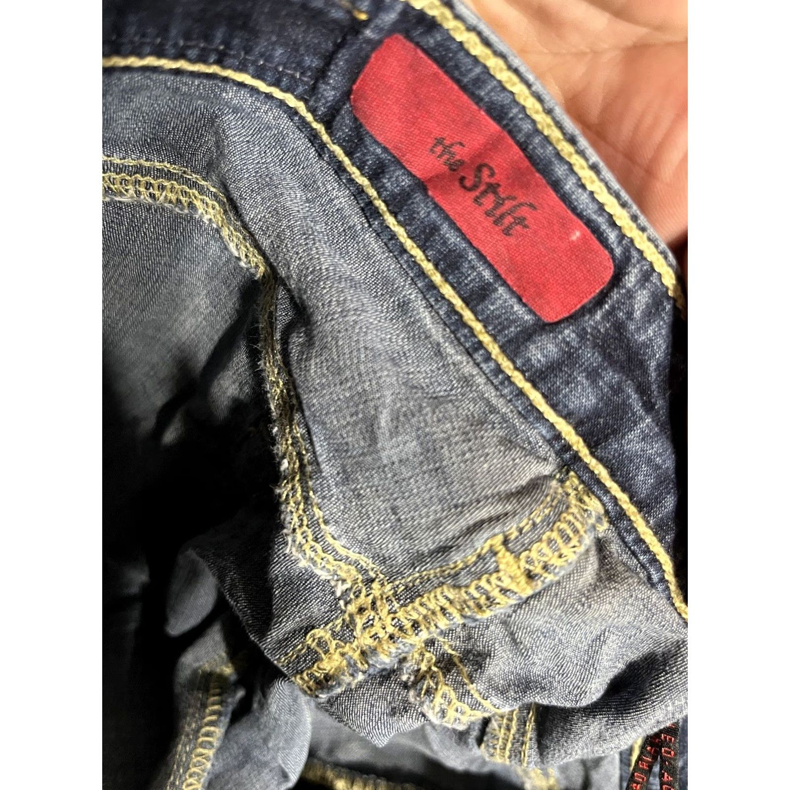 Vintage AG Adriano Goldschmied The Stilt Jeans Blue Dark Wash 26R Women's denim 5-Pocket Crop Straight Adult Regular Jeans Size 26" / US 2 / IT 38 - 6 Thumbnail