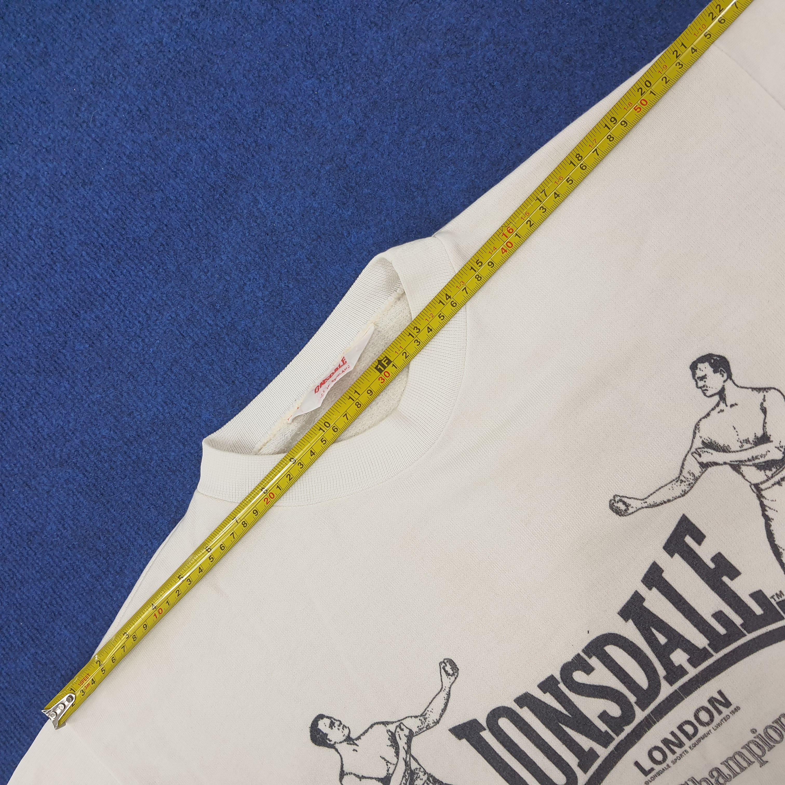 Lonsdale × Vintage Vintage Lonsdale London Champion Sports Equipment Sweatshirt Size US M / EU 48-50 / 2 - 7 Thumbnail